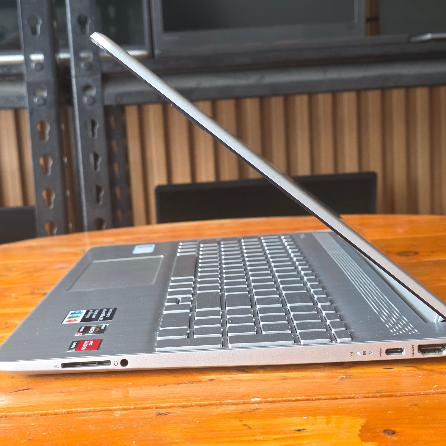PRE-OWNED: HP Laptop 14s-dk0xxx PRICE: 13,999 ( 24,999 MALL PRICE