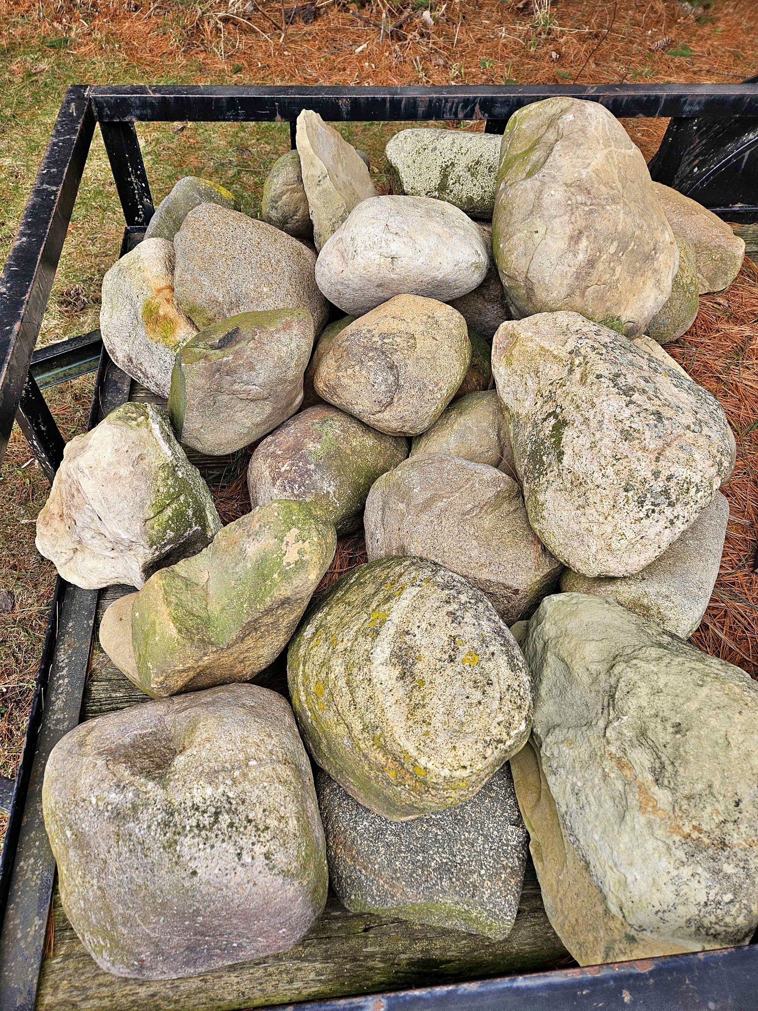 Medium/Large landscaping rocks - Landscaping Materials - Napoleon ...