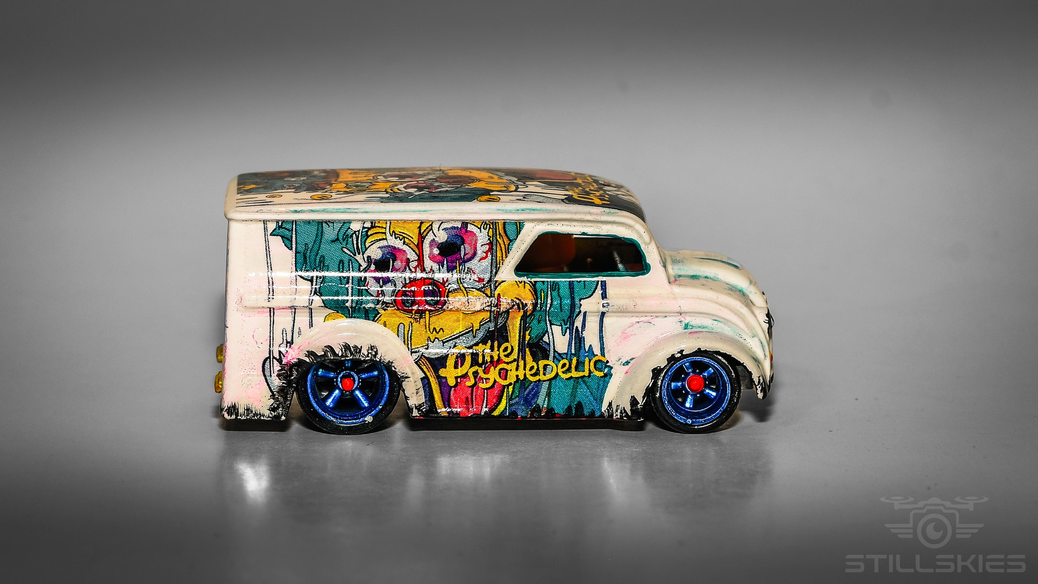 Hot Wheels Scary Dairy Delivery with fusion graphics