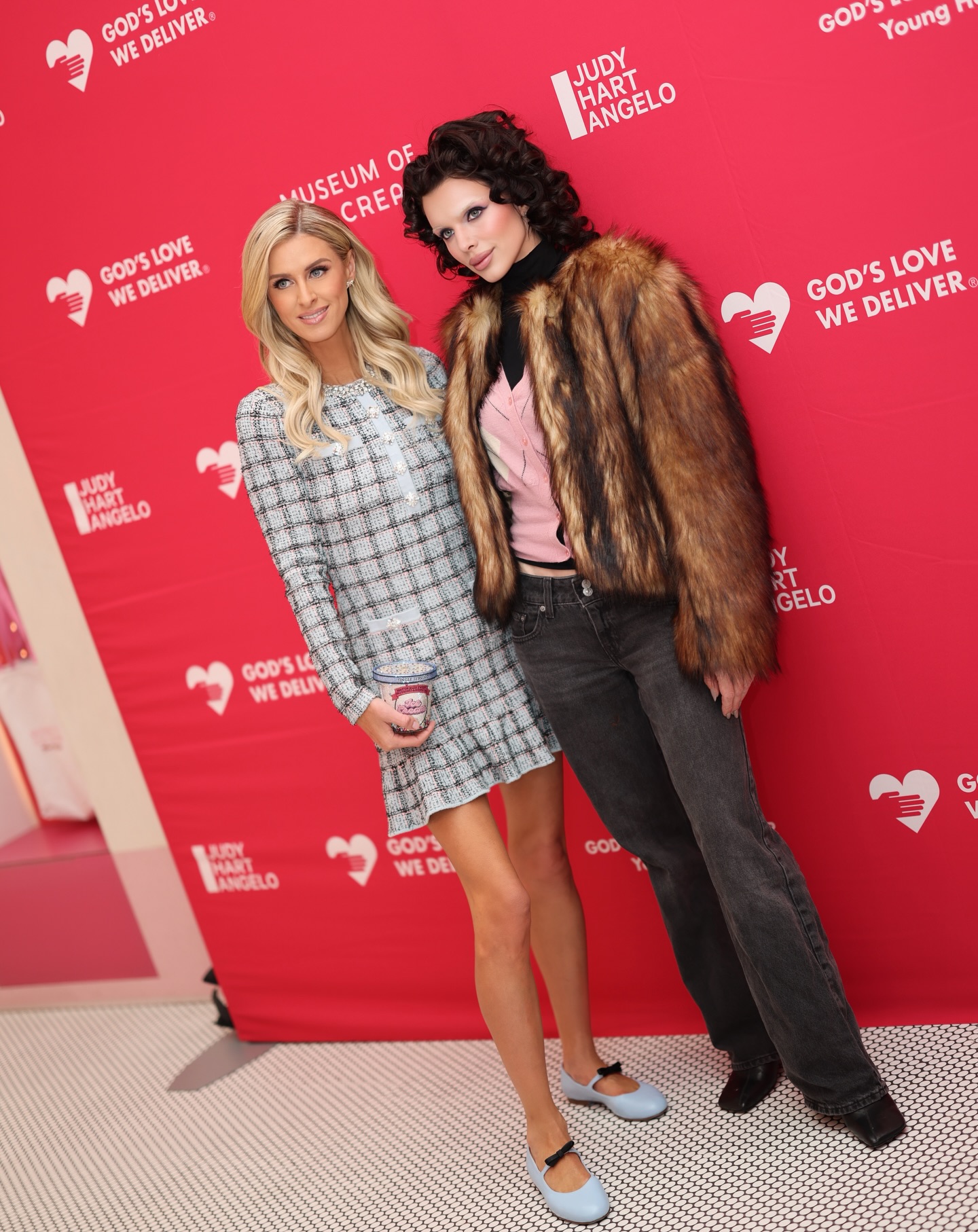 Nicky Hilton - Nicky Hilton added a new photo — at MUSEUM...