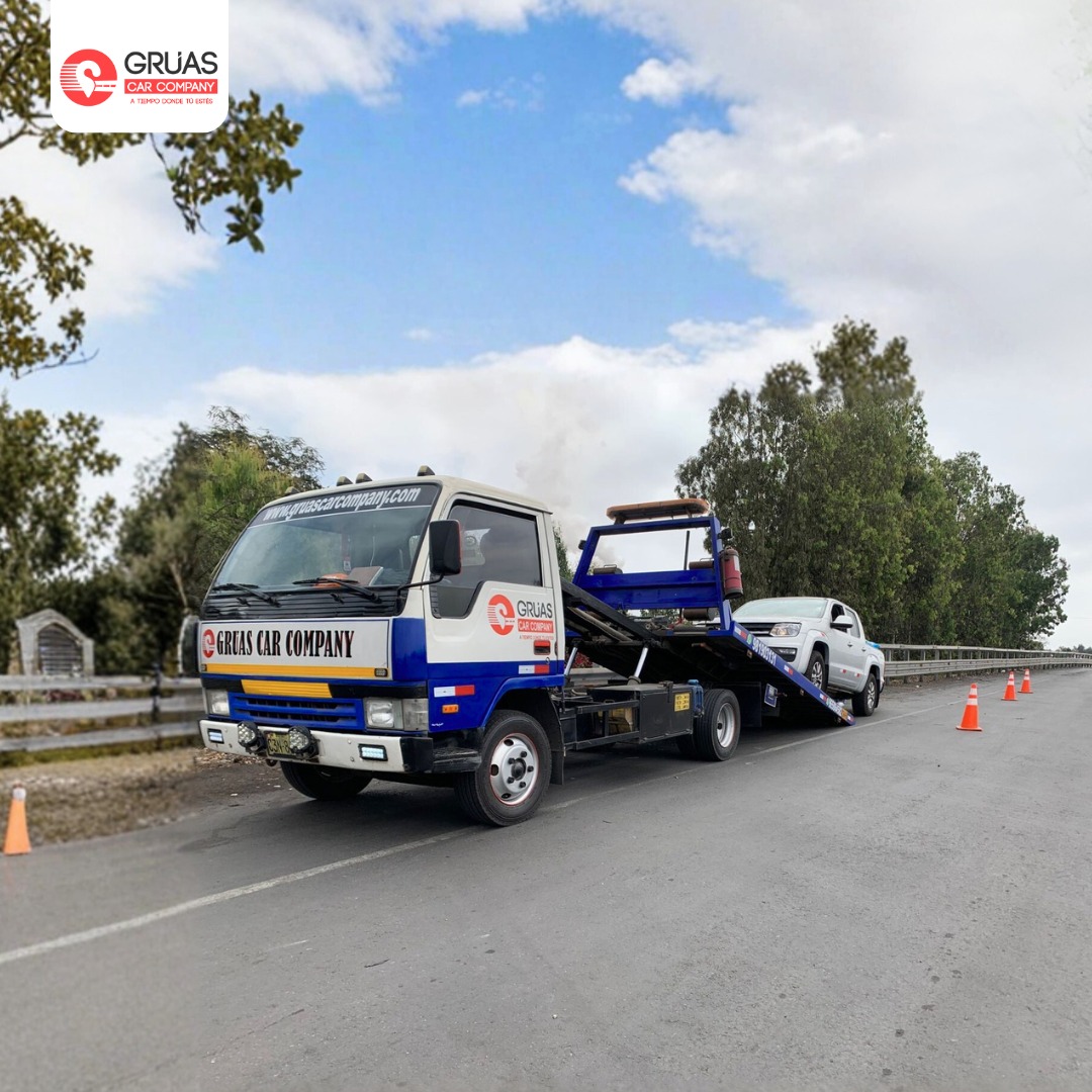 Servicio - 🚨¿Tuviste un percance en la vía? Solicita una grúa de manera ...