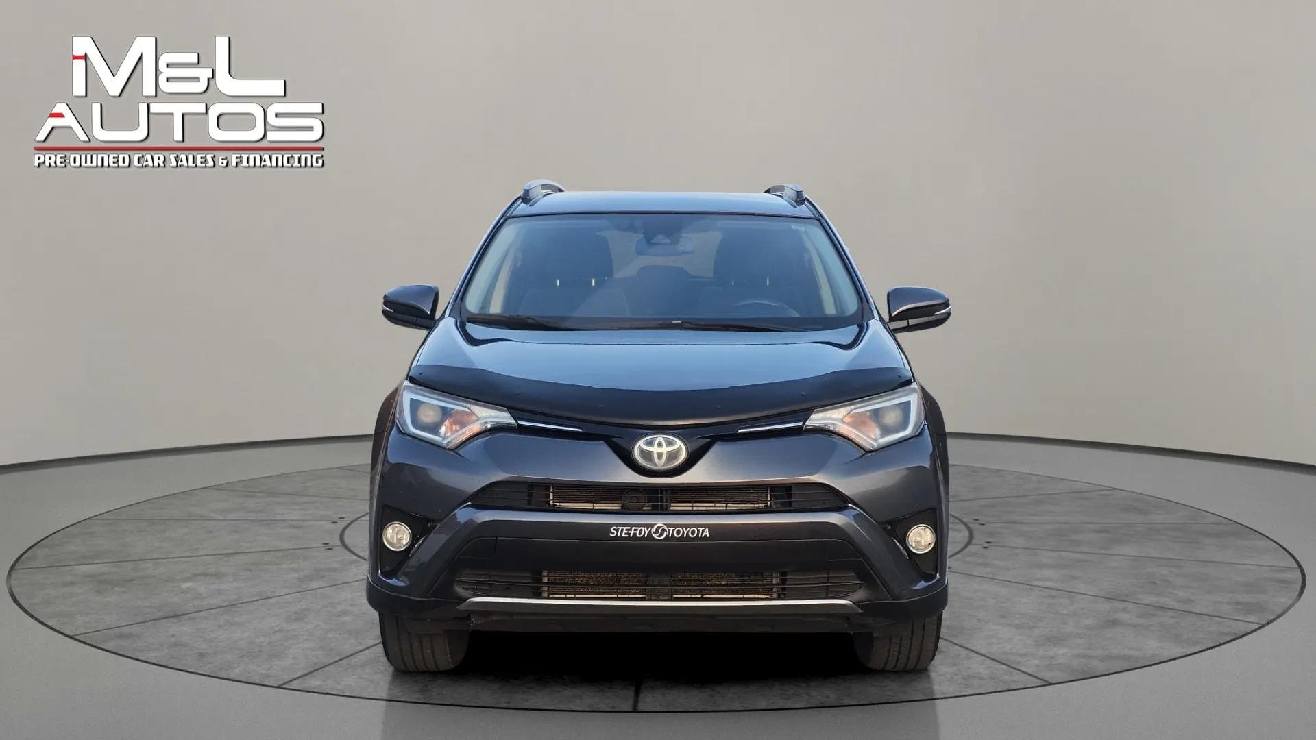 2017 Toyota rav 4 hybrid le mint condition - Cars & Trucks ...