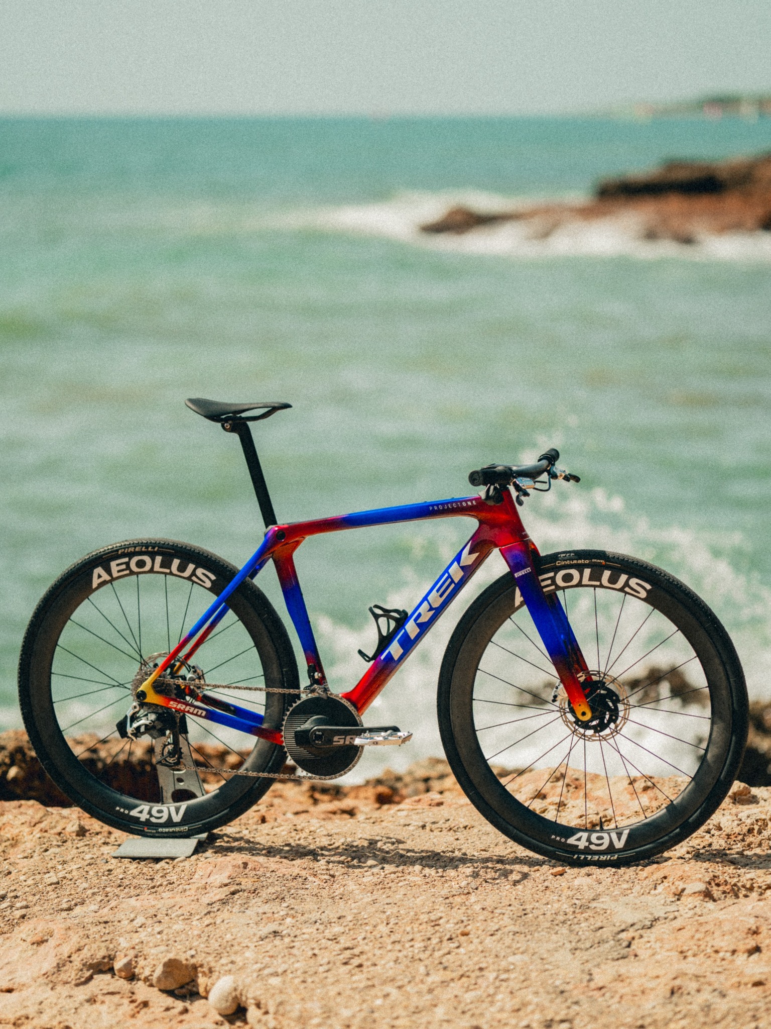 Meet the splash of La Vuelta: A custom Project One Checkmate pit