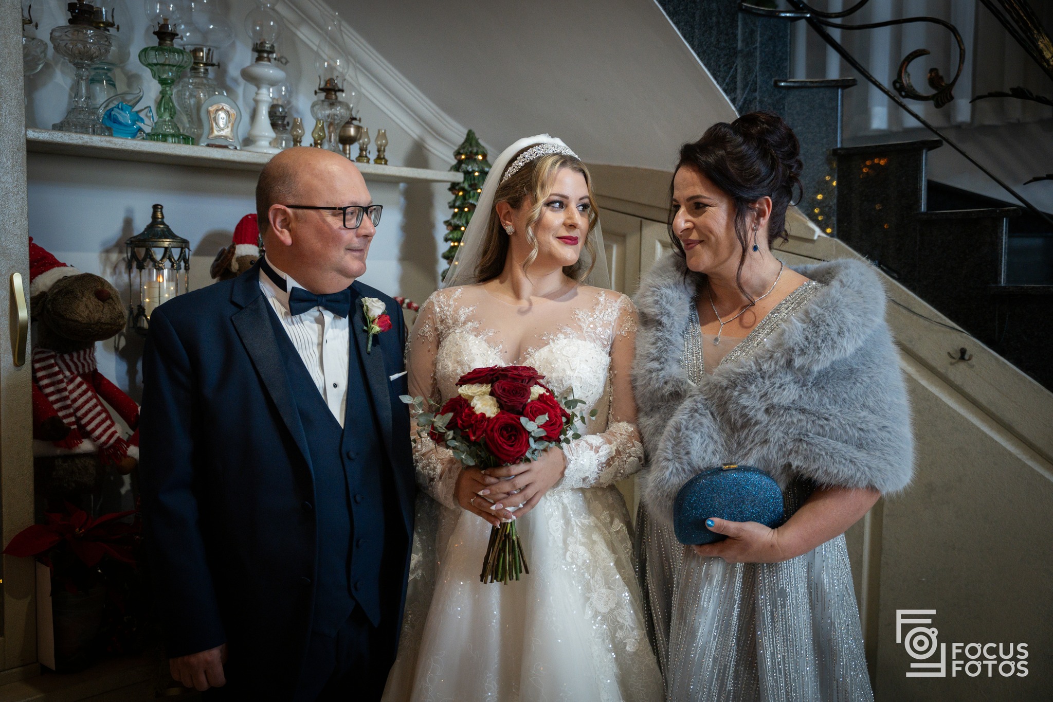 christmas bells are ringing wedding dress It's beginning to look a lot like Soon the will start And the thing that'll make 'em ring is the carol that you sing Right within your heart
