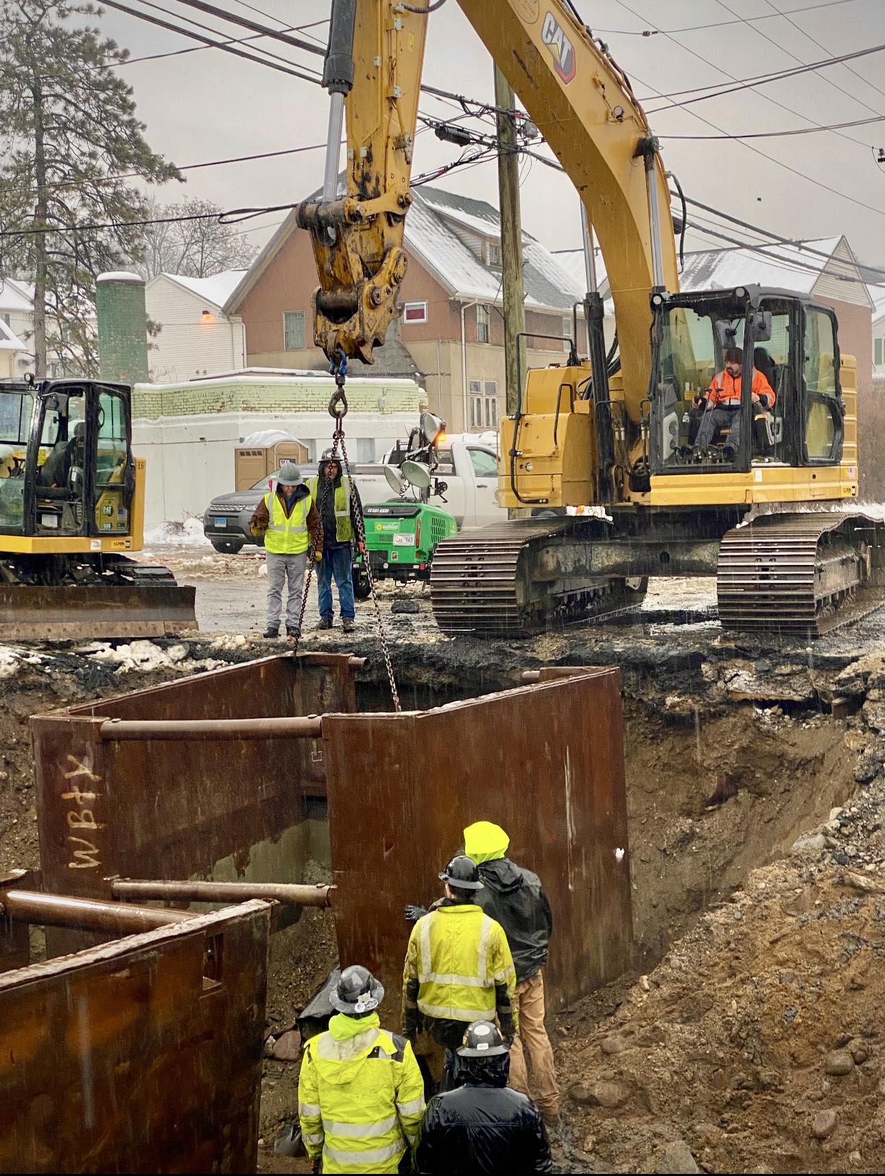 new construction water main bac t The City of Waterbury has issued an urgent update regarding the break near Thomaston Avenue. While crews were actively working to repair the initial break, they were unable to fully Hydroxo B12
