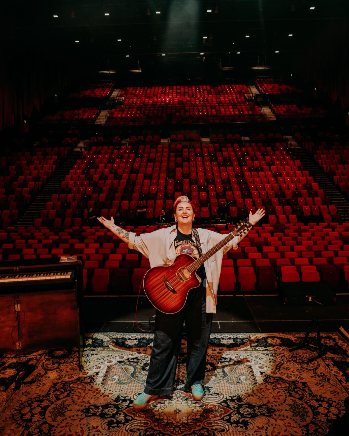 The seats are filling up for my... - Bronwen Lewis Music | Facebook