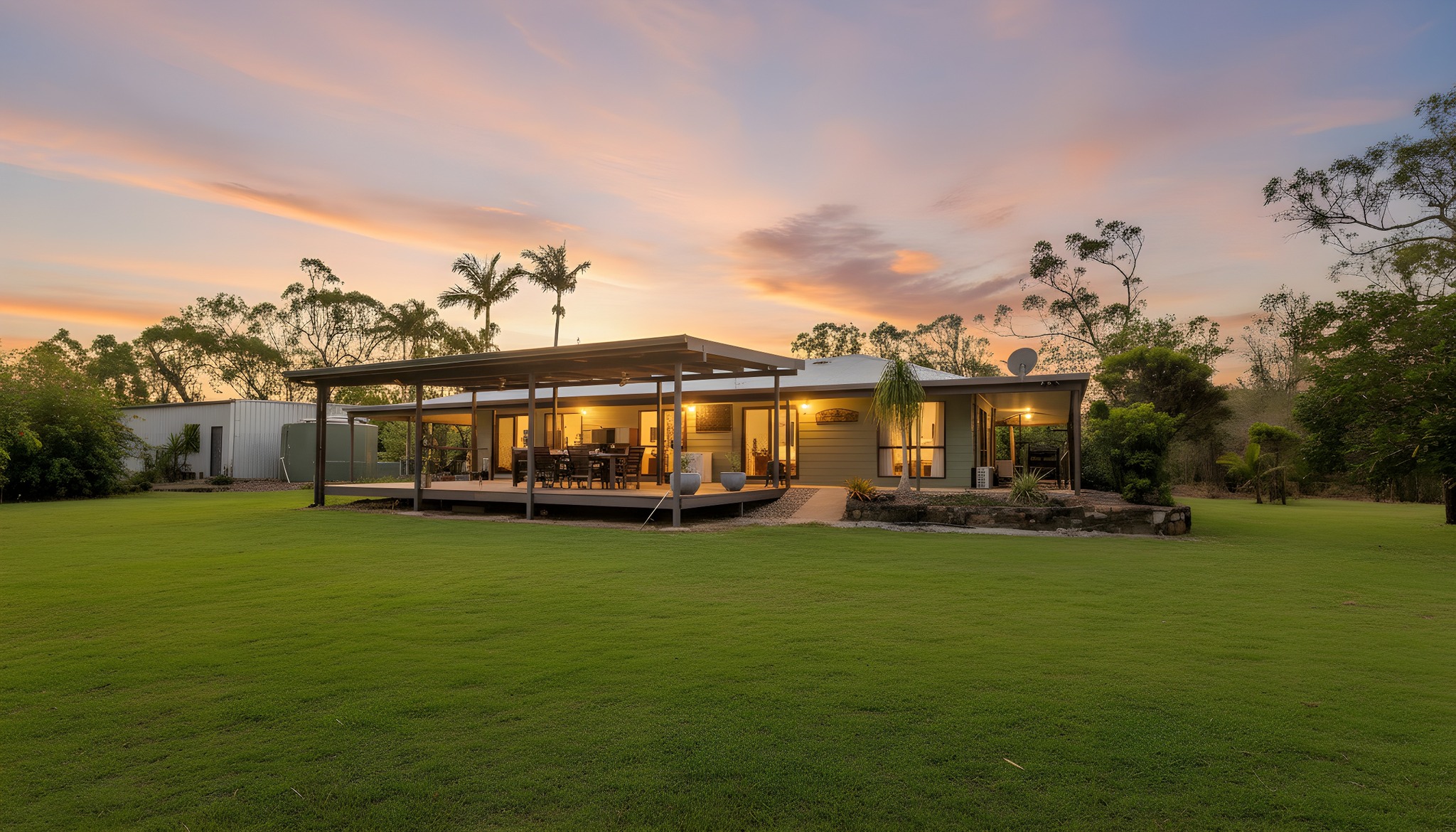 Fiona Donnellan... - Fiona Donnellan Ray White Whitsundays