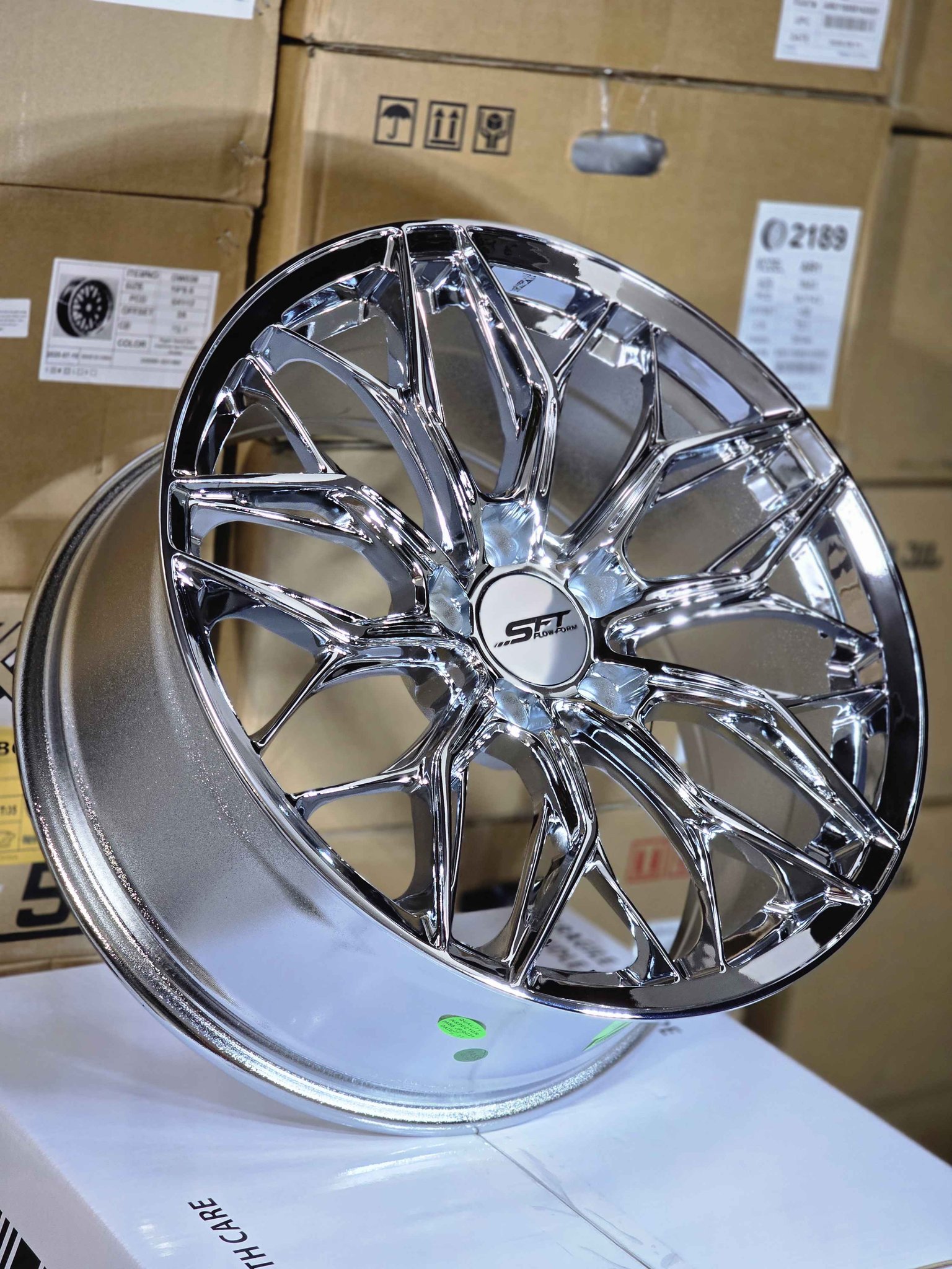 18x8.5 BRAND NEW CHROME SHIFT SFT FLOW FORM SPLITTER WHEELS/RIMS. 5X114 ...
