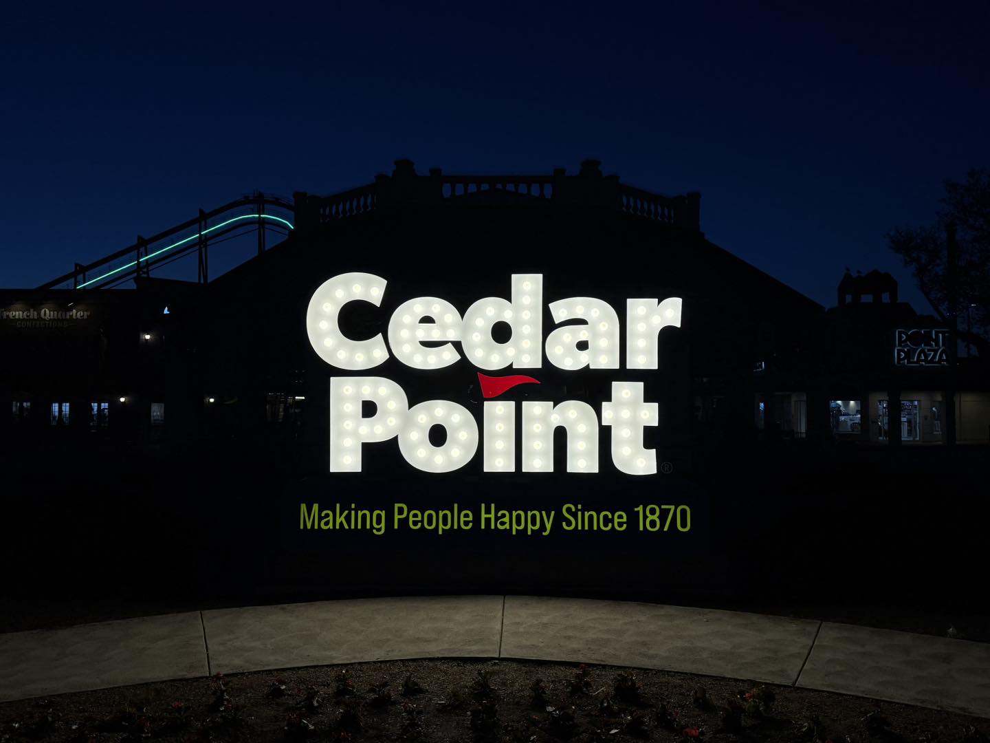 CPRundown - The new sign at Cedar Point’s front gate looks... | Facebook