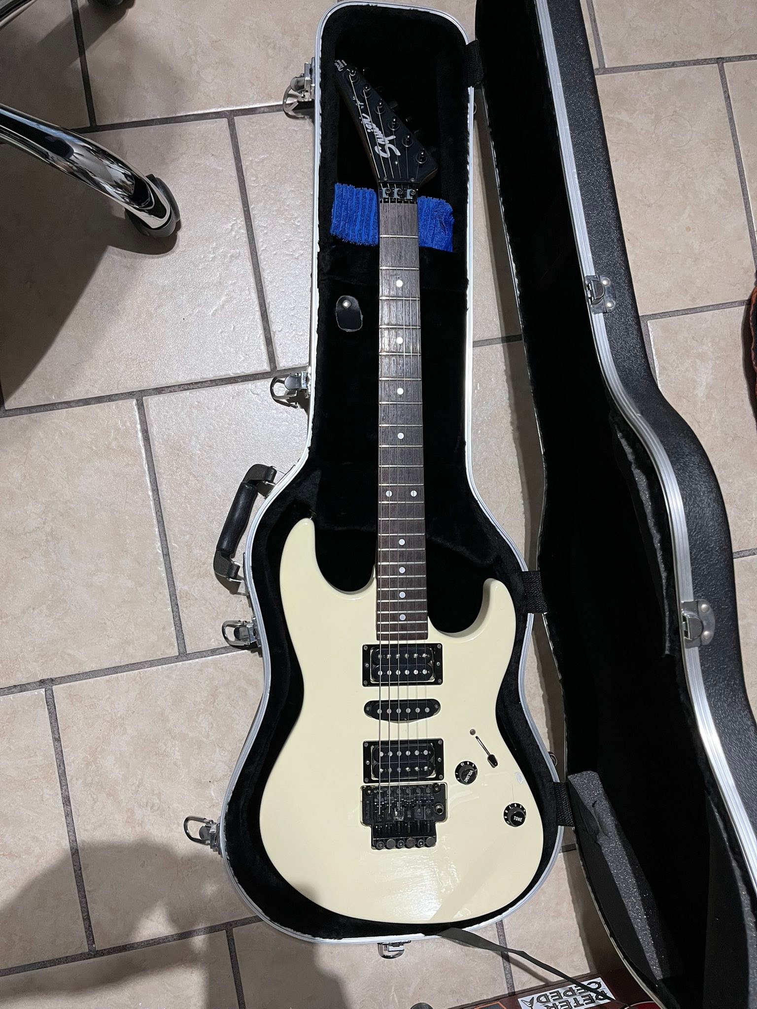Squier by Fender Floyd Rose series guitar review