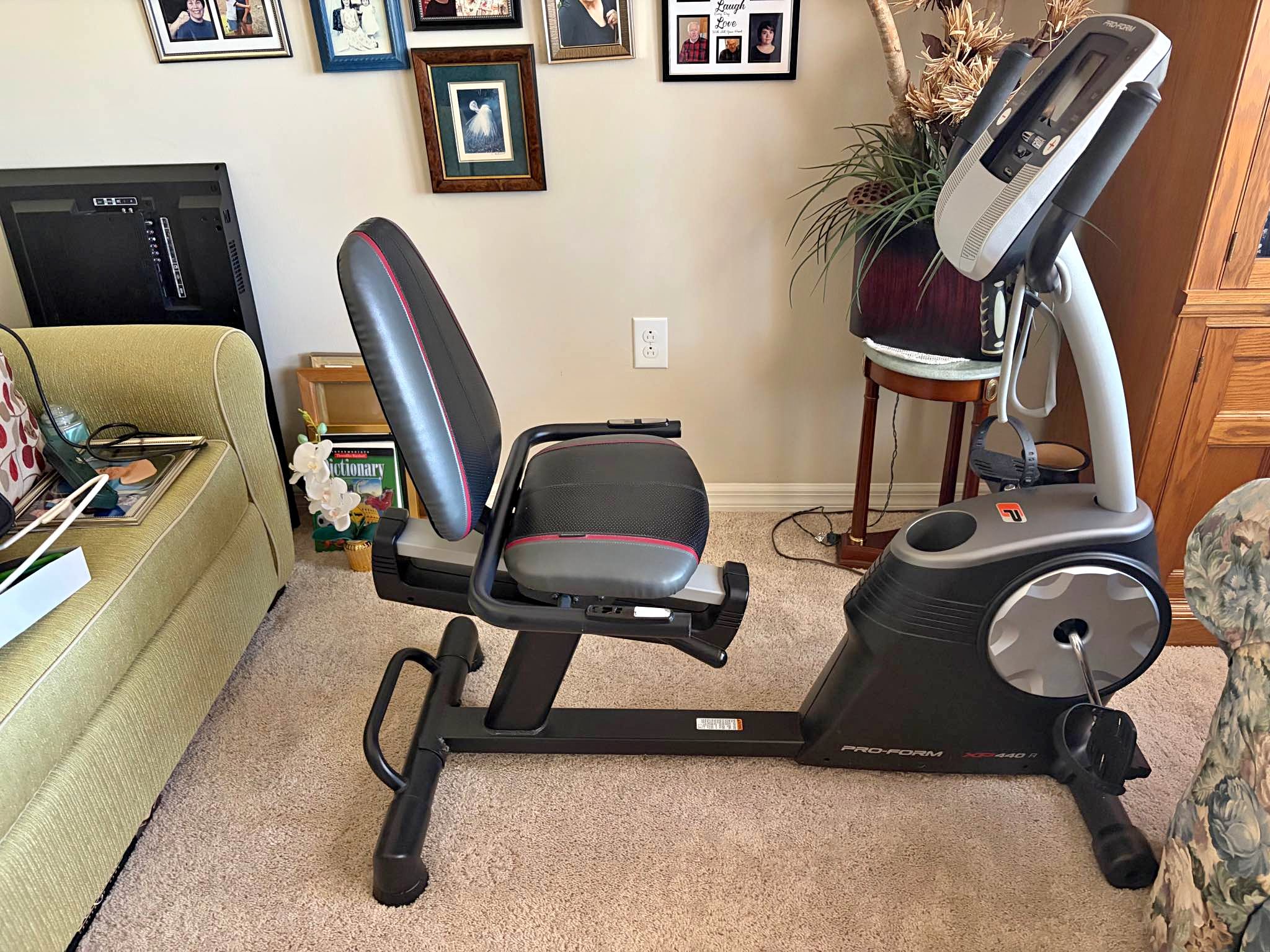MUST GO BY THURSDAY! Pro-Form XP 440 R Recumbent Exercise Bike ...