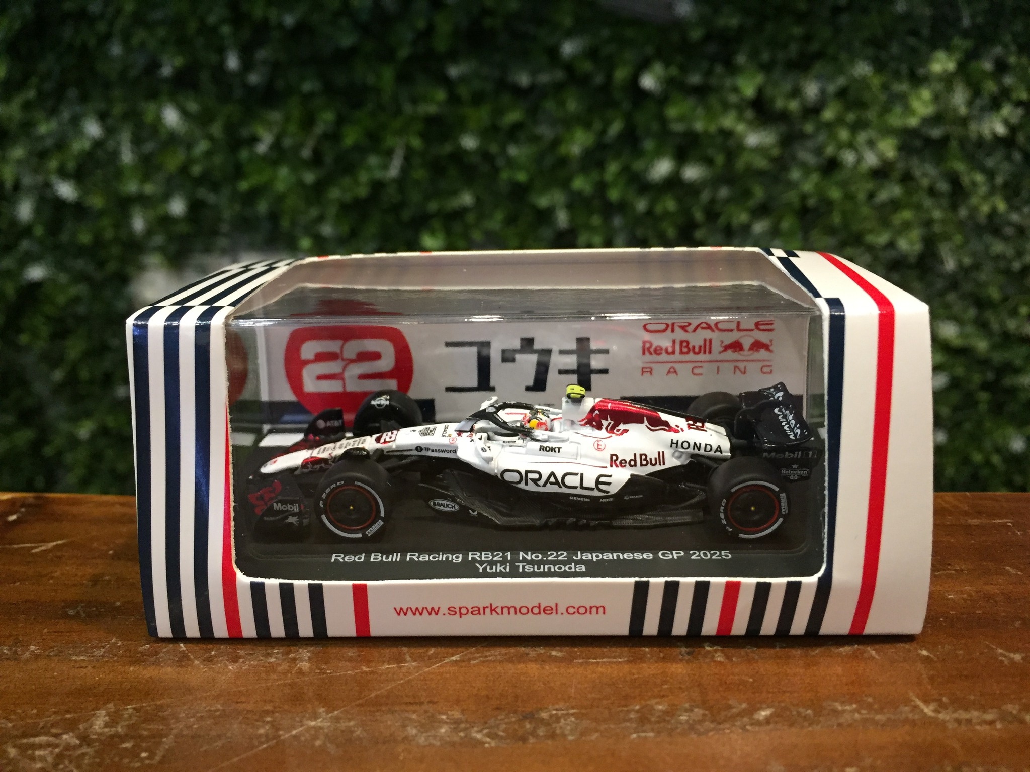 Spark 新到貨New Arrivals! 1/64 Red Bull RB21 Yuki Tsunoda Japanese