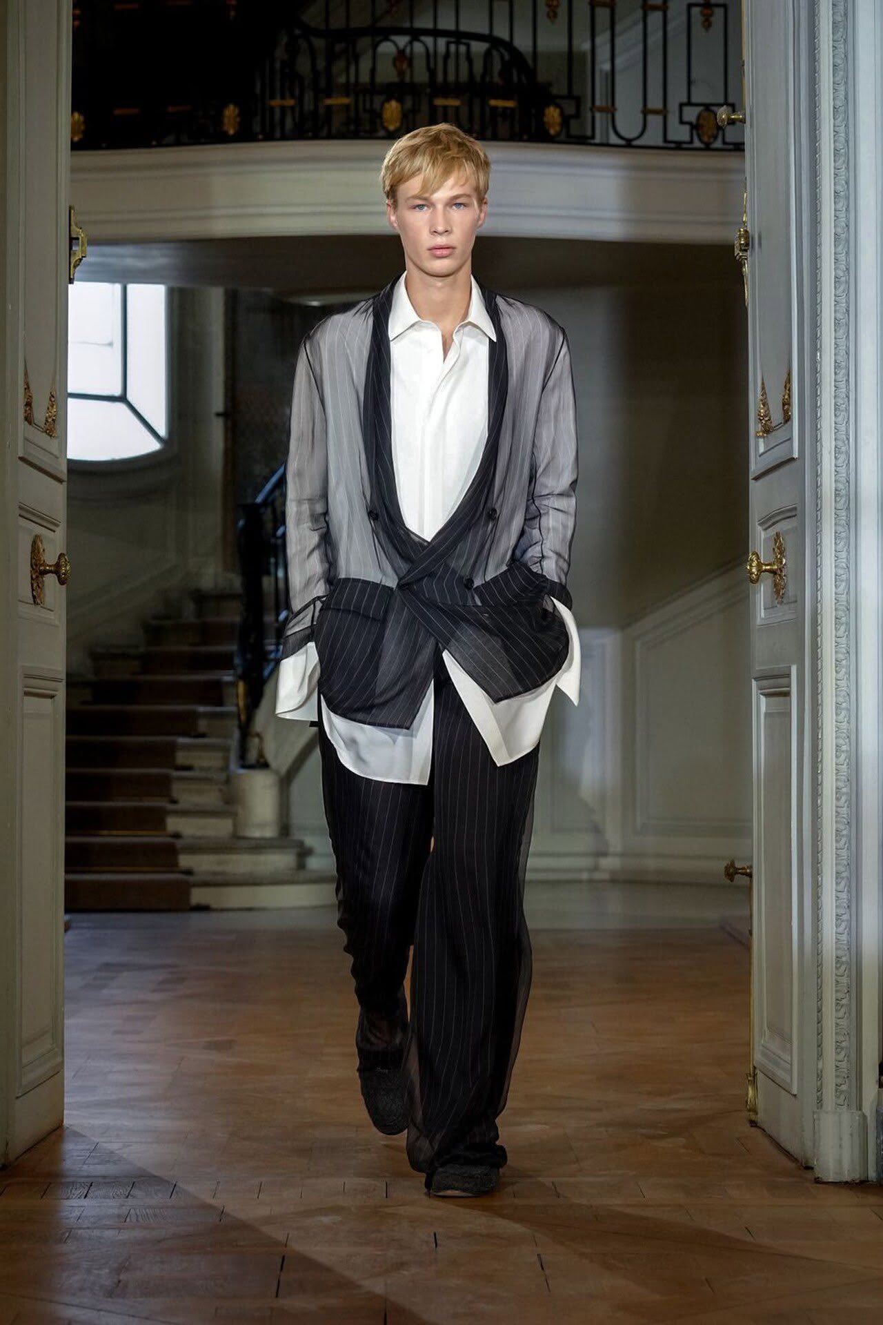 Dior Summer Men's 2027. A trompe l'oeil scarf, embroidered onto a