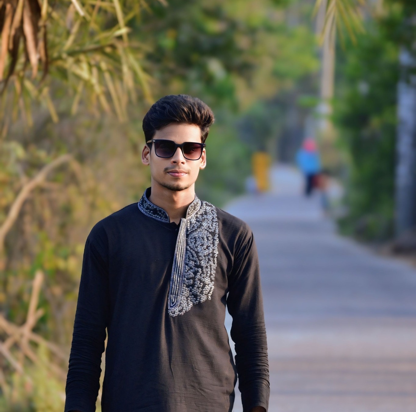 P R Robi Alom