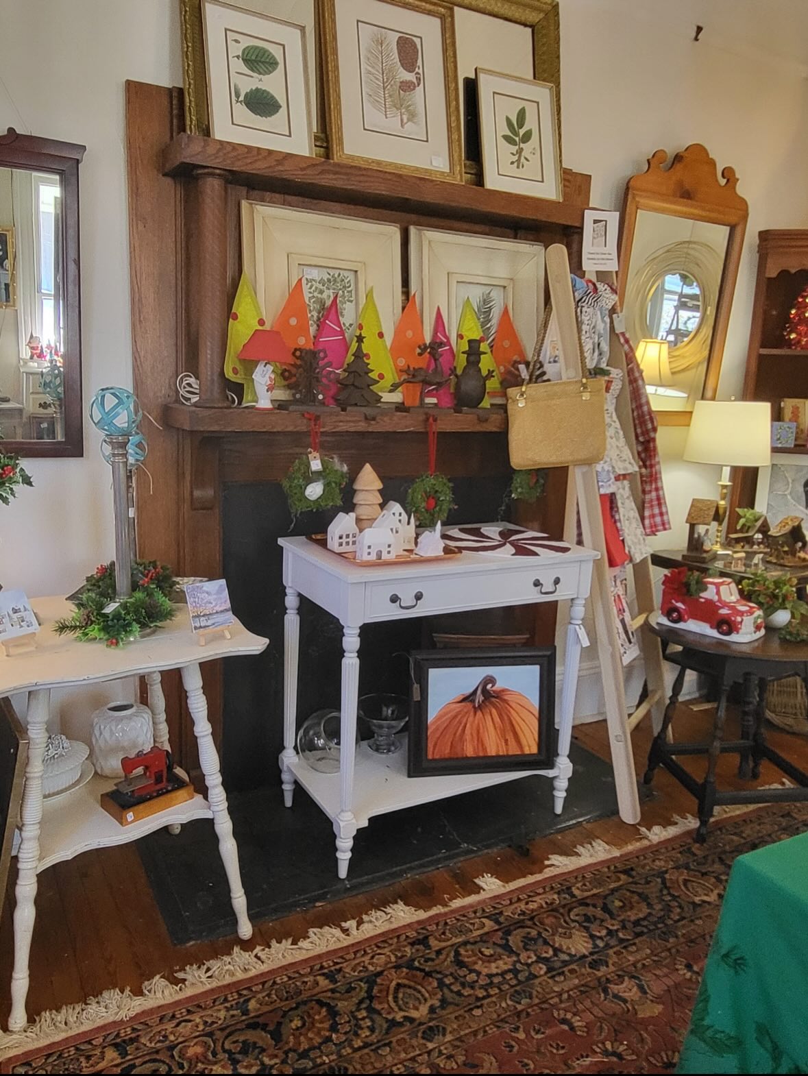 Adelaide's Vintage Home... - Adelaide's Vintage Home & Garden