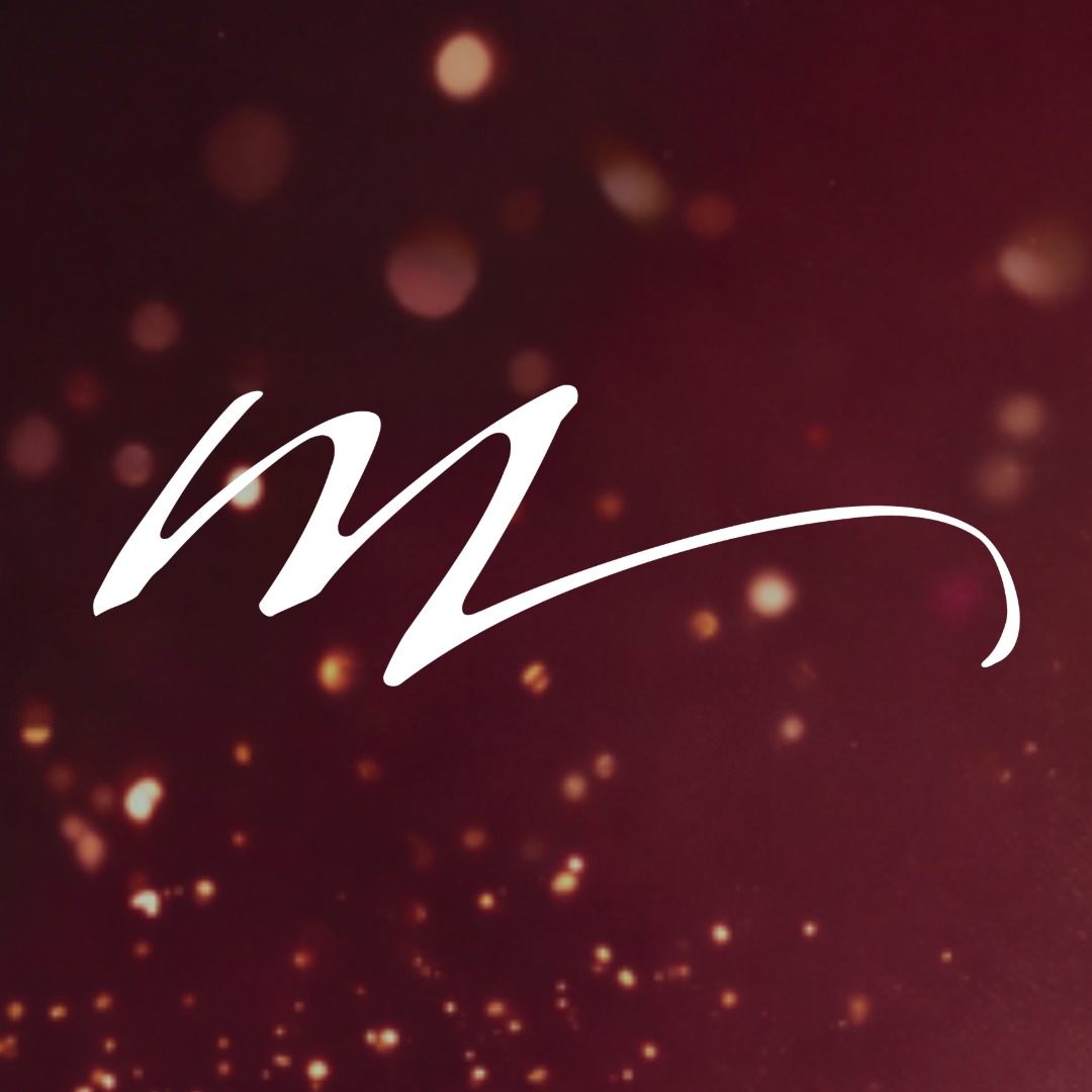 Free Shipping | Aria Smith