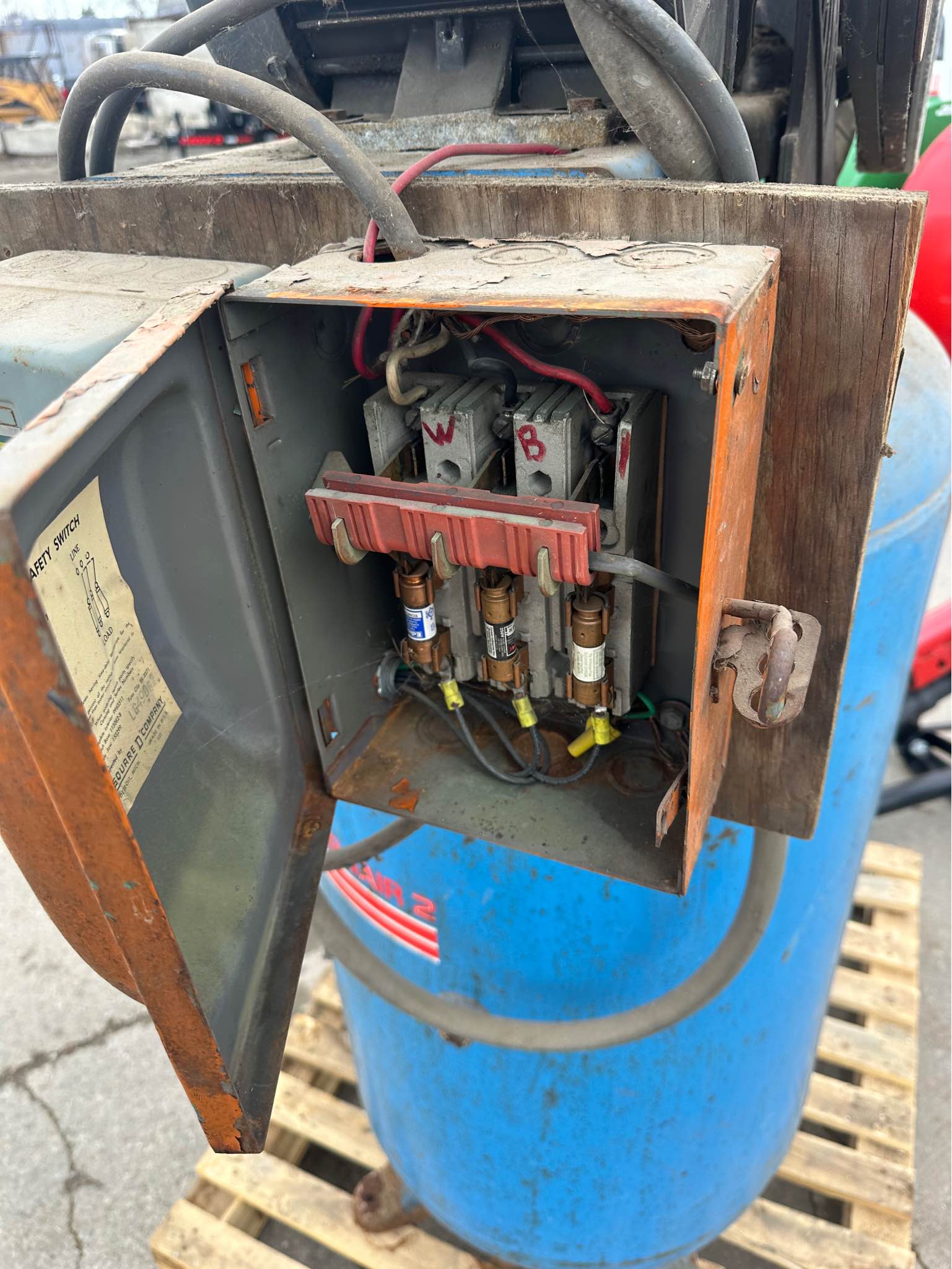 Commercial air compressor - Air Compressors - Fraser, Michigan ...