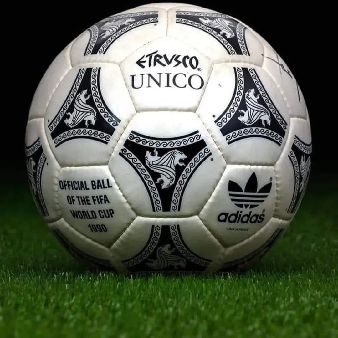 Adidas Etrusco, Official World Cup Italia90 ball!!