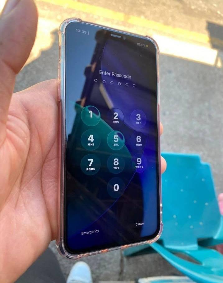 P3, 500 IPhone 11 pro max 256gb Face id✓ True tone ✓