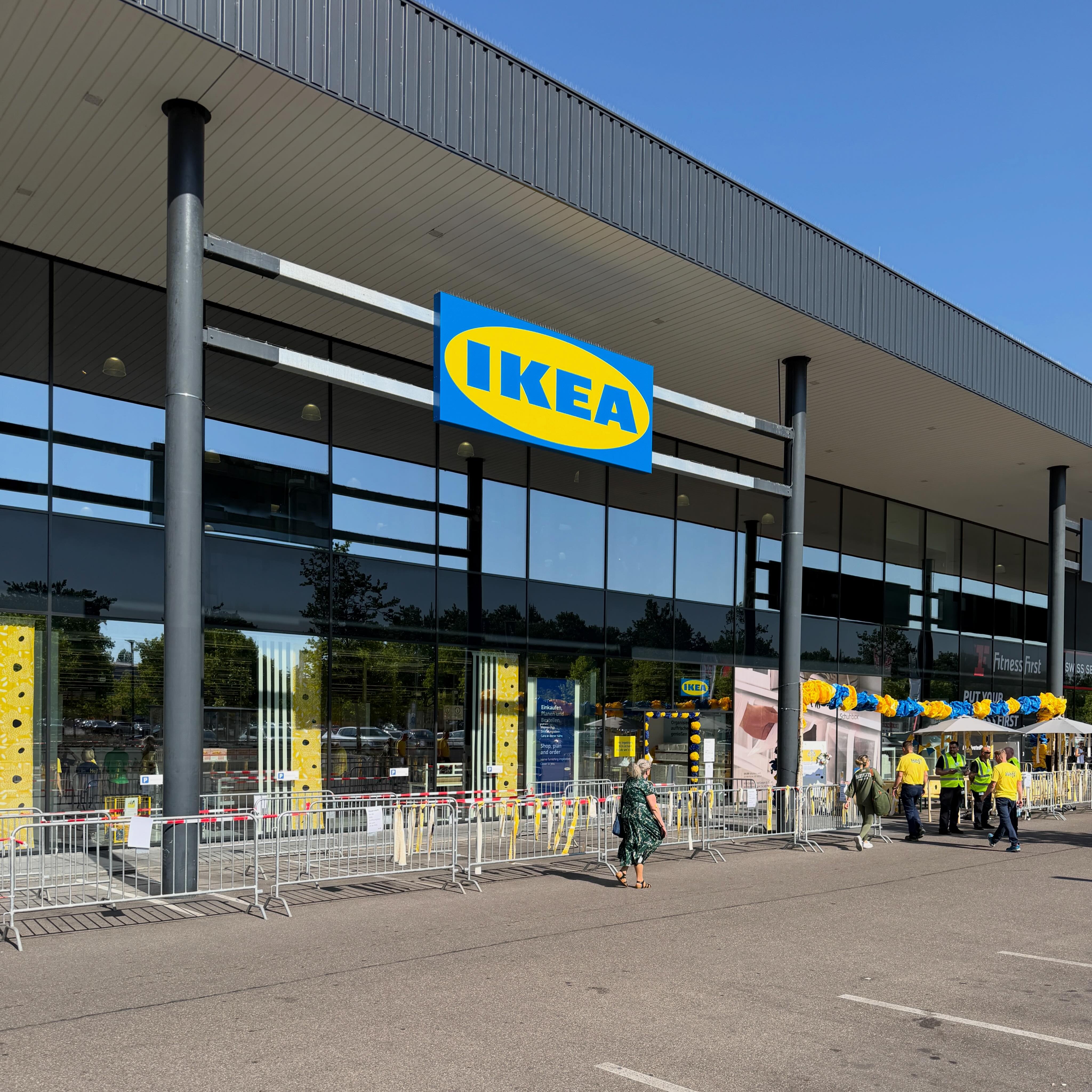 Hej IKEA 👋 🇸🇪 Heute eröffnet das schwedische Einrichtungshaus eine Filiale in Ingolstadt (Am Westpark). Dabei handelt es sich um den deutschlandweit ersten „Small Store“, einem kompakteren Format der