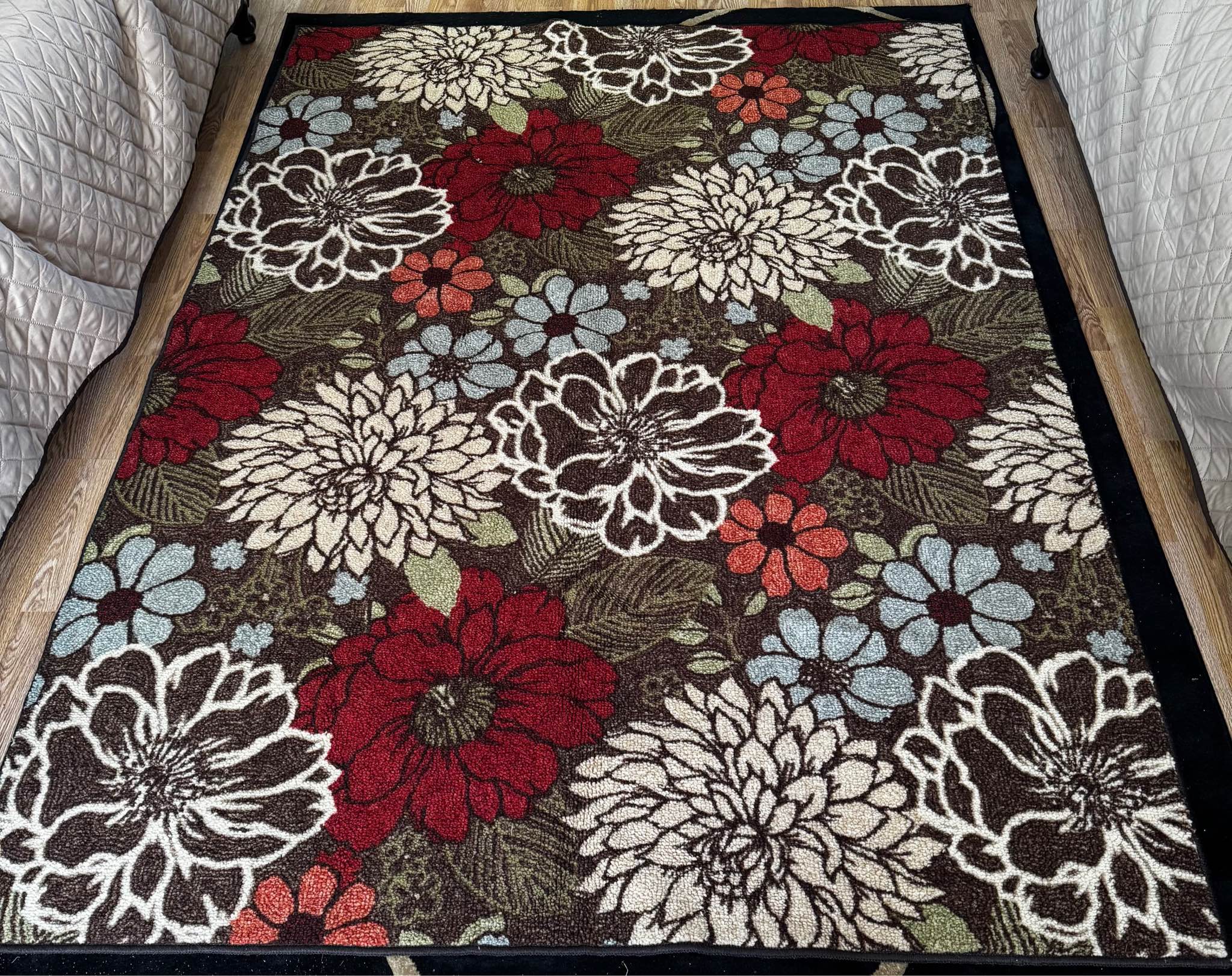 Area rug - Area Rugs - Novi, Michigan | Facebook Marketplace | Facebook