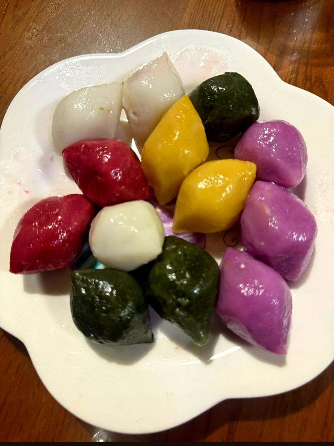Creating traditional Korean songpyeon with air-dry clay for Chuseok