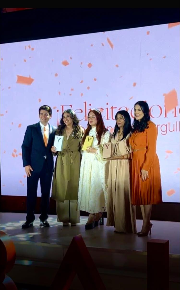 La - Orgullosa del linaje! Felicidades Directoras👑 🤝🏼 Lu Montalvo ...