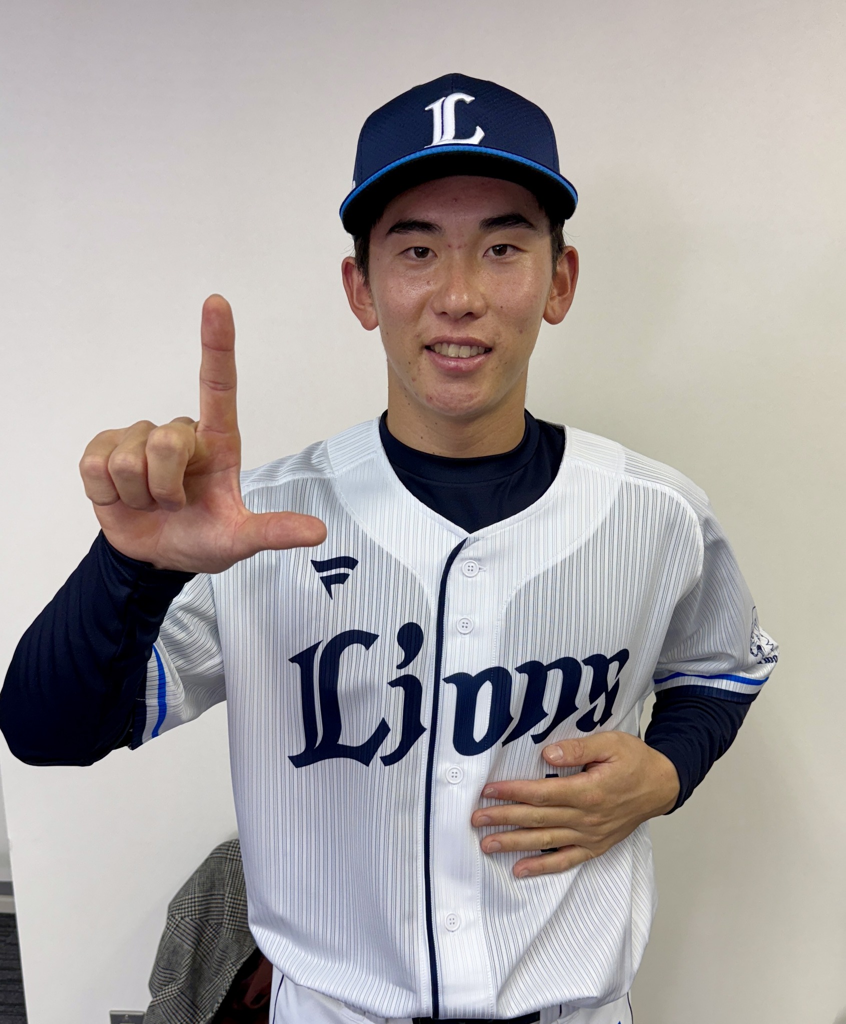 小島大河　直筆サイン入りユニフォーム　埼玉西武ライオンズ　XLサイズ 小島大河直筆サイン入りユニフォーム埼玉西武ライオンズXLサイズ