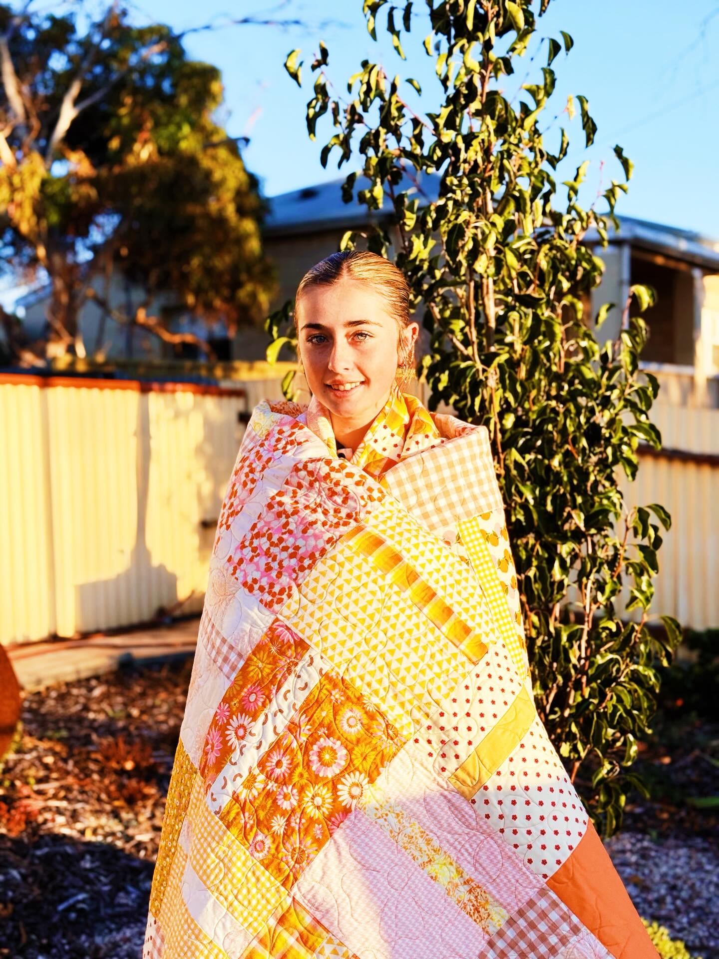 A big round of applause to Miss M - her gorgeous CAREFREE quilt is