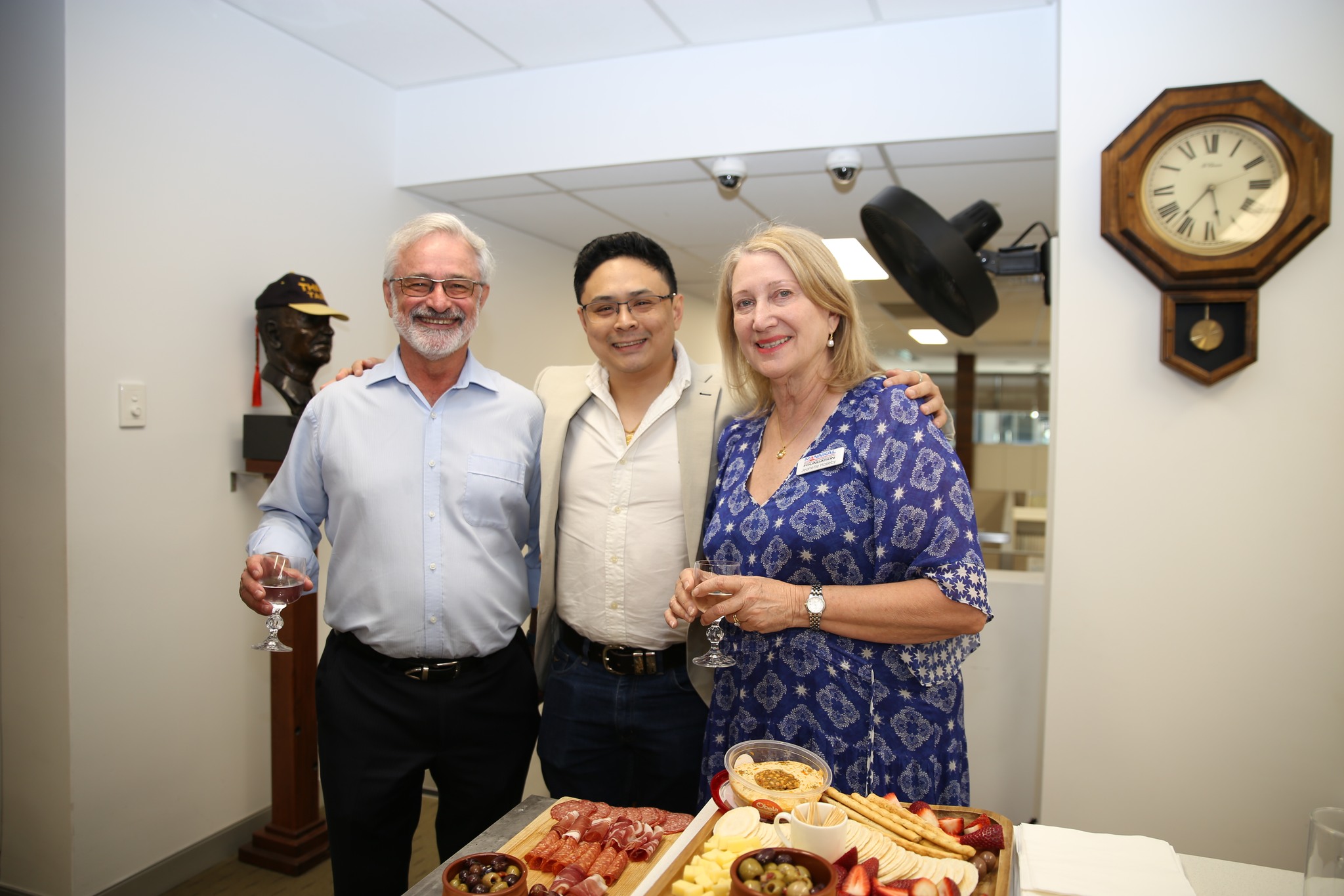 Mannkal Economic Education Foundation - Ron Manners with the best team ...