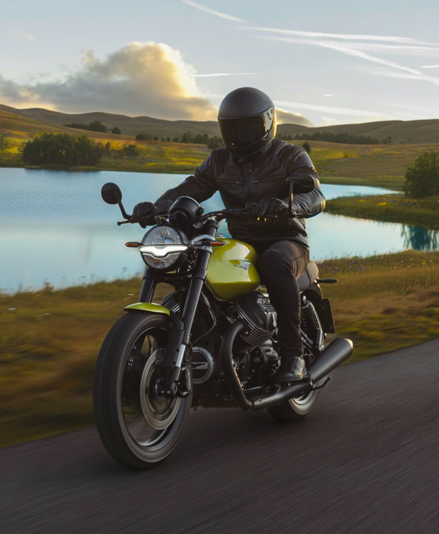 Moto Guzzi - New V7 III Stone. The third generation of a timeless ...