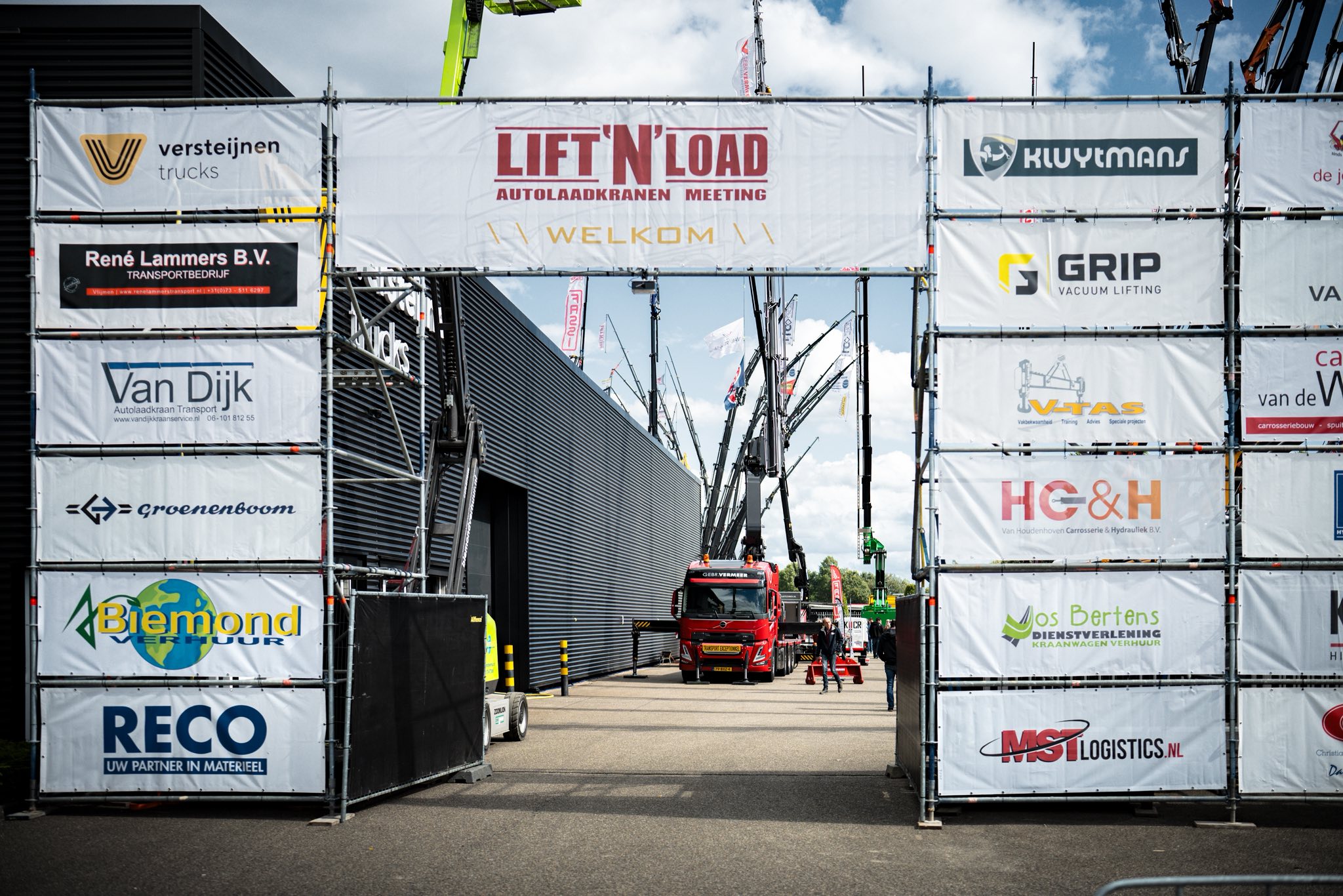 Lift 'N Load... - Lift 'N Load Autolaadkranen Meeting