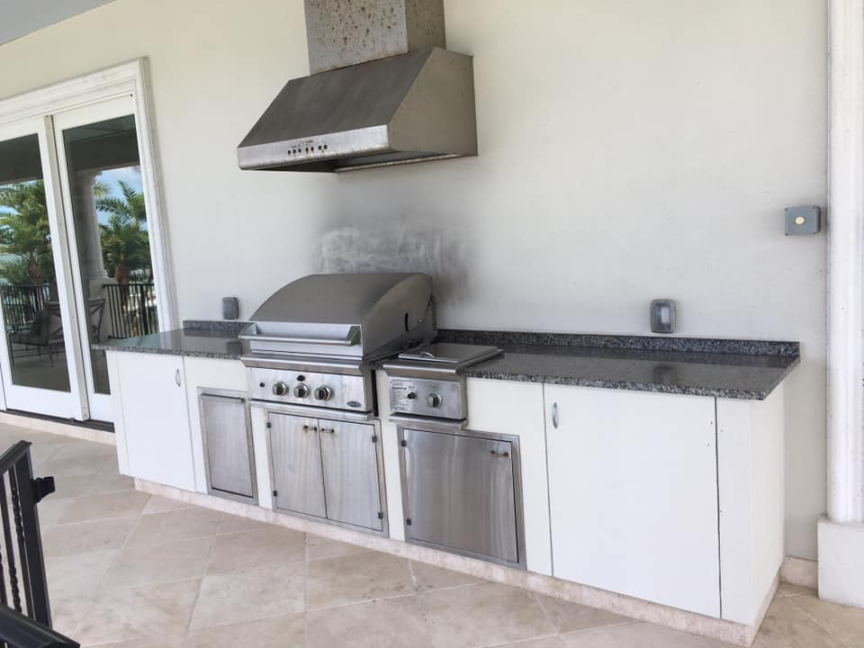 SG Design - Old outdoor Kitchen before Ripping it out.