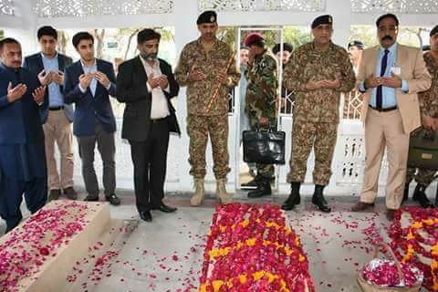 PAF Sherdils - #COAS Gen Qamar Javed Bajwa Visit His Family Graveyard ...