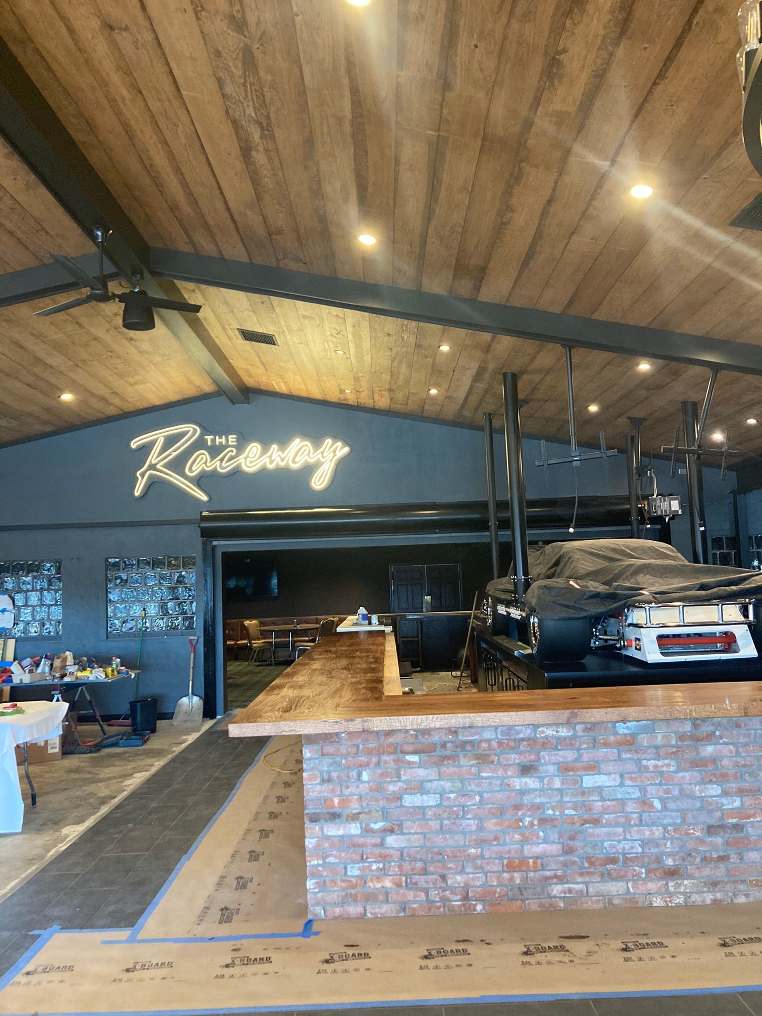 Raceway Golf Club &... - Raceway Golf Club & Restaurant