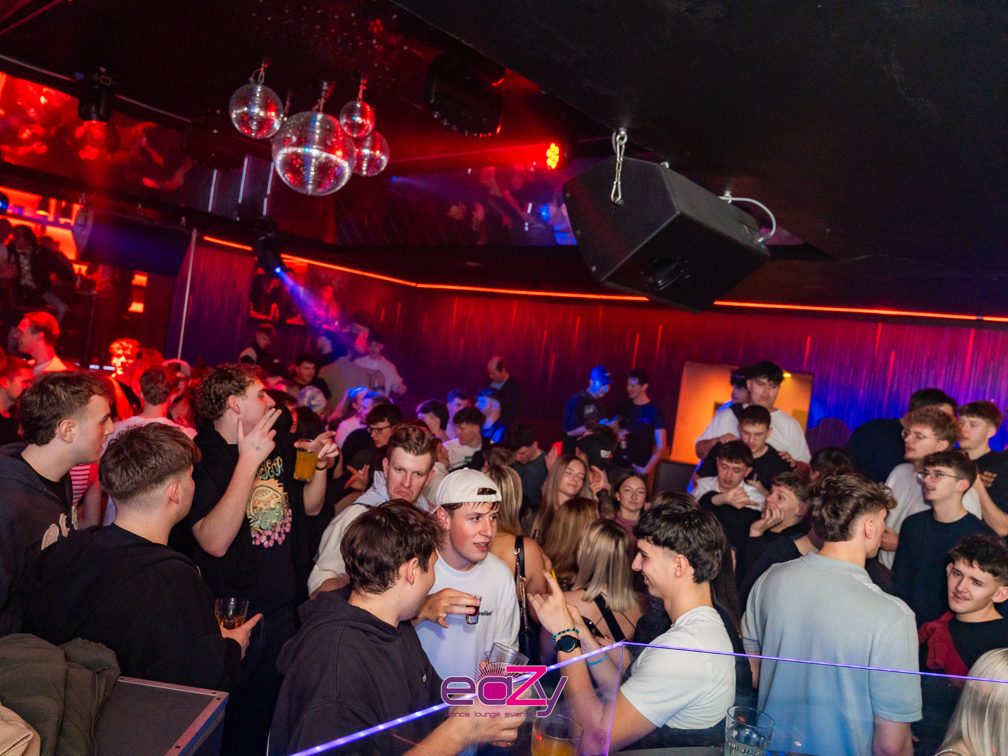 eaZy Zwiesel - dance, lounge, events added photos to the album: 10.01.26 - Q13 Party