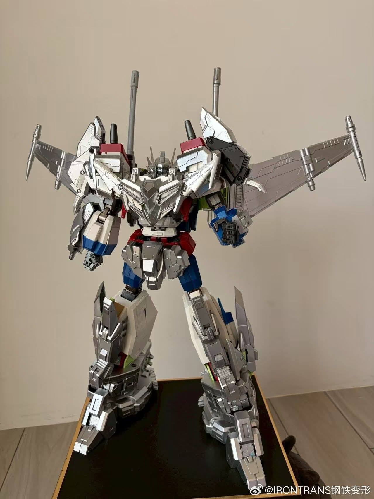 Iron Trans IR-V02 Lion King (MP Scale Victory Leo)