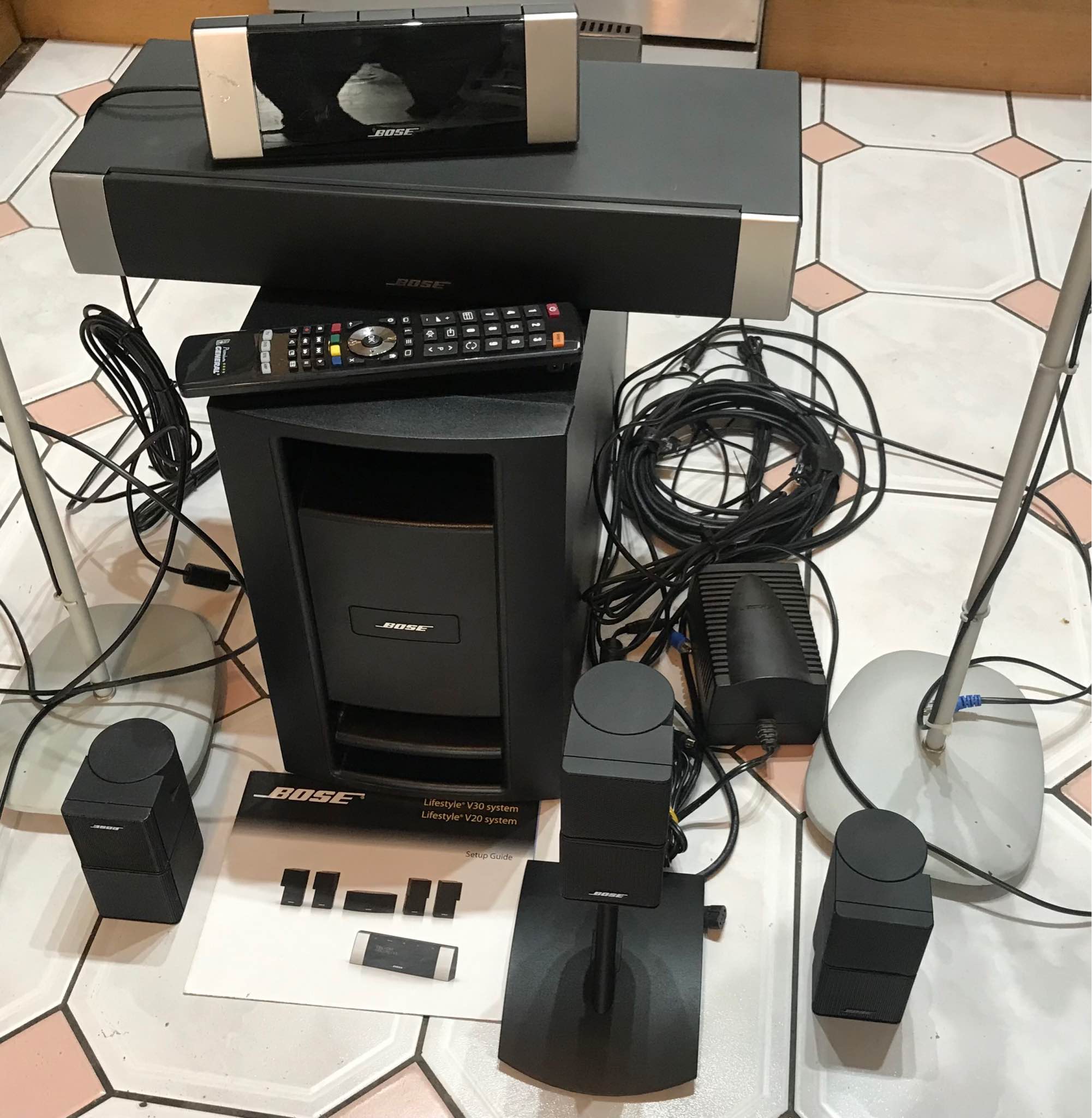 Bose Lifestyle V30 home entertainment system with Bluetooth device 