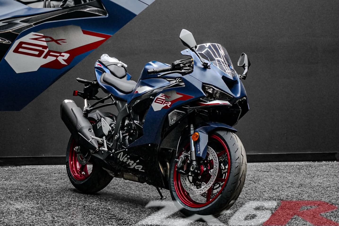 Another 2027 ZX-6R color-way😍…. What's your favorite so far?👀