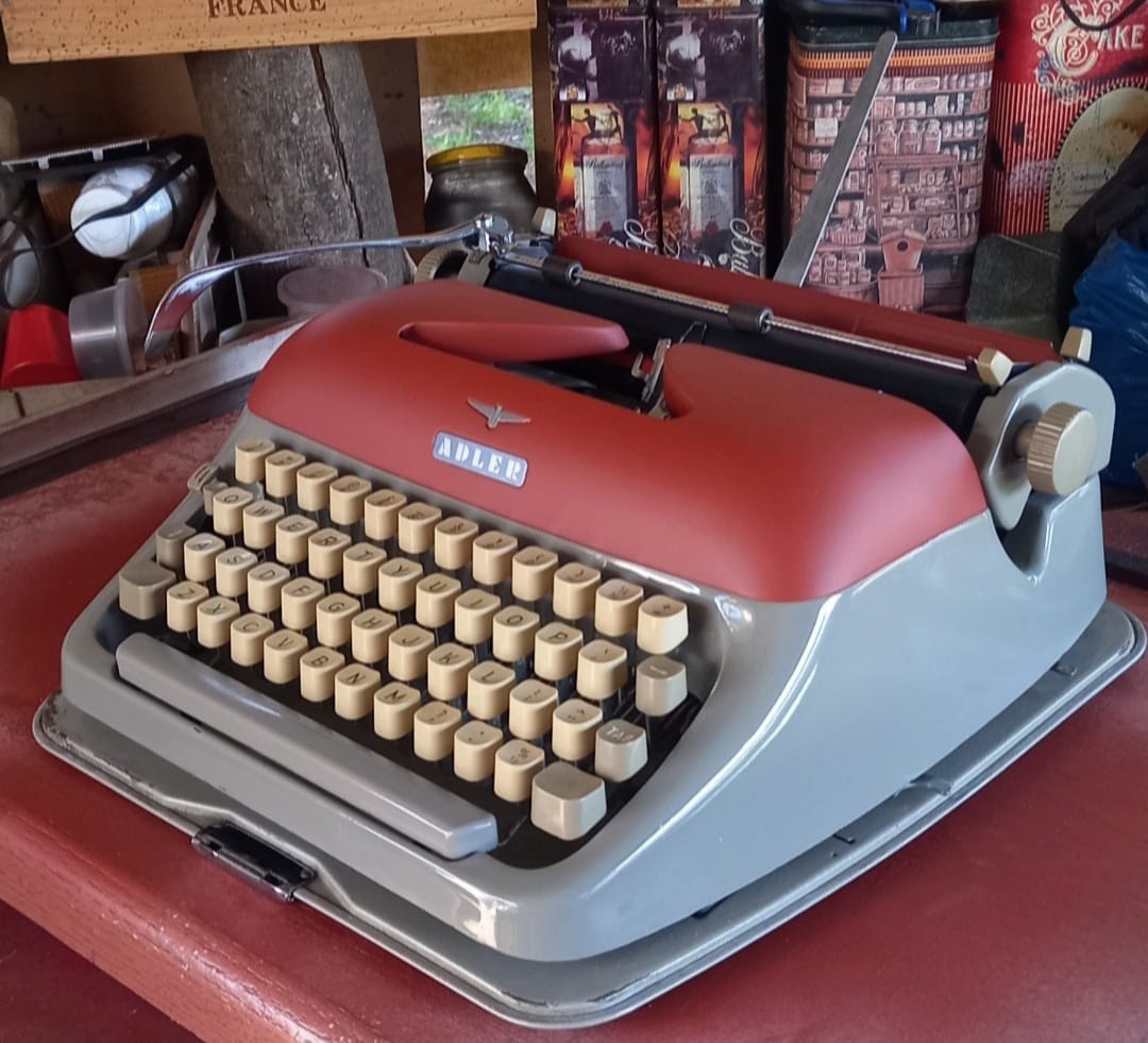 Now i'd like to show you my 1973 Adler Gabriele 2000 in its
