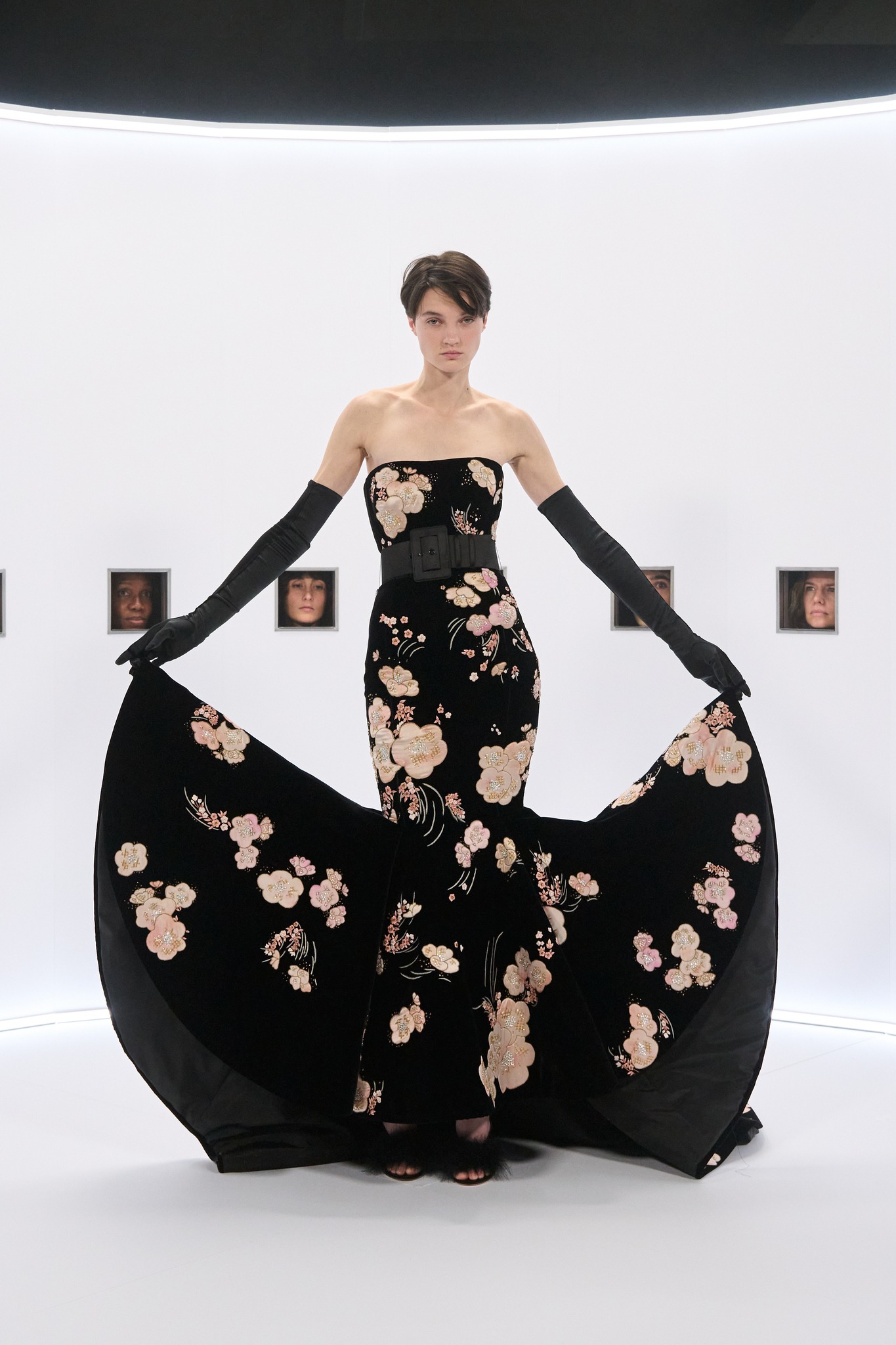 Robe Valentino En Soie Noire Imprimée Florale - Taille 00 - Neuve Avec étiquettes