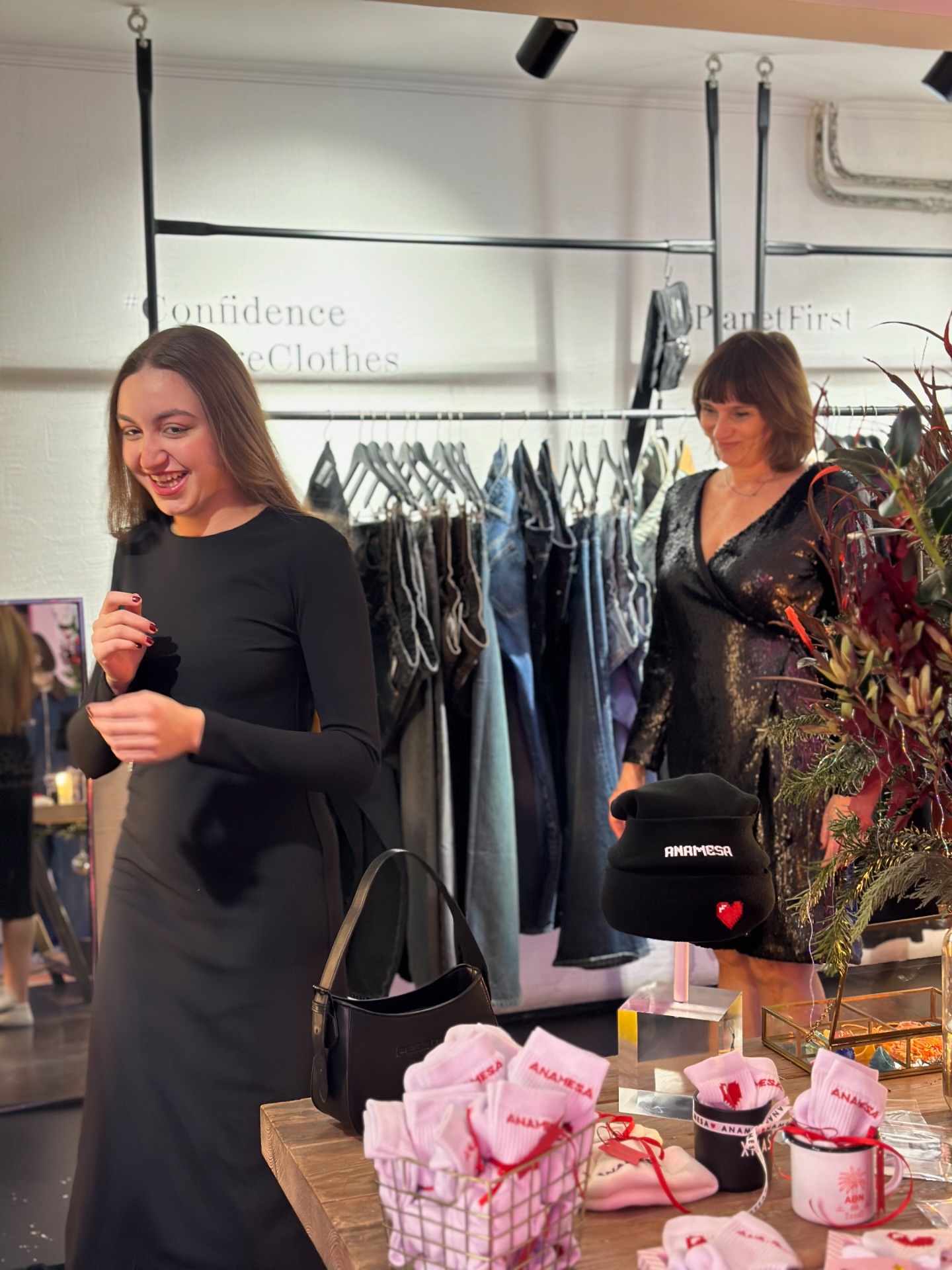 Anamesa Concept Store | Athens