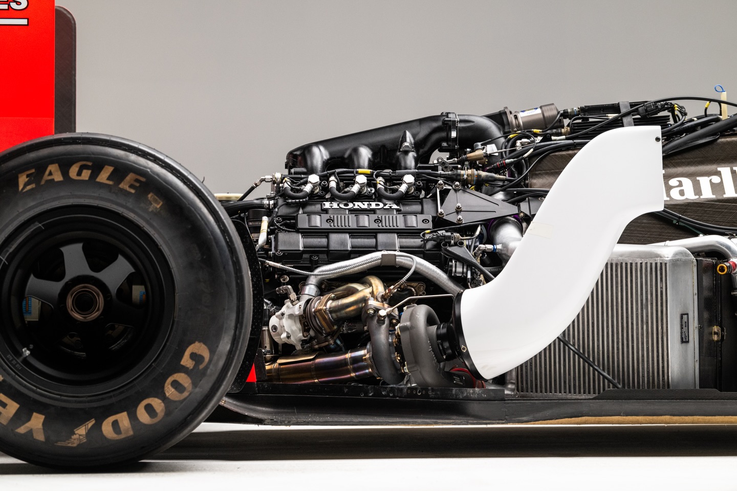 The predecessor to a dominator. This is the McLaren MP4/3B, a test 