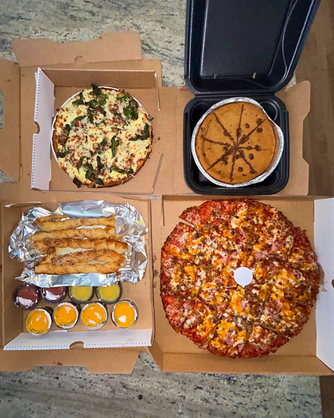 Pizza Junkiez (@pizzajunkiezinc) • Facebook