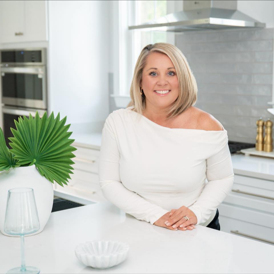 Lauren Roper Fawcett-Real Estate Consultant