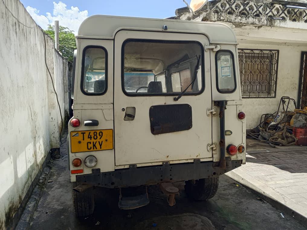 Defender BEI MILLION 17 Engine 300 Mawasiliano 0657 277797