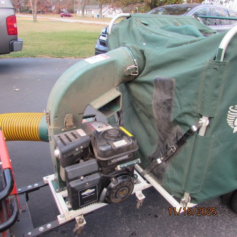 Cyclone Rake Commander yard vacuum+ manual tools - Lawn Mowers ...
