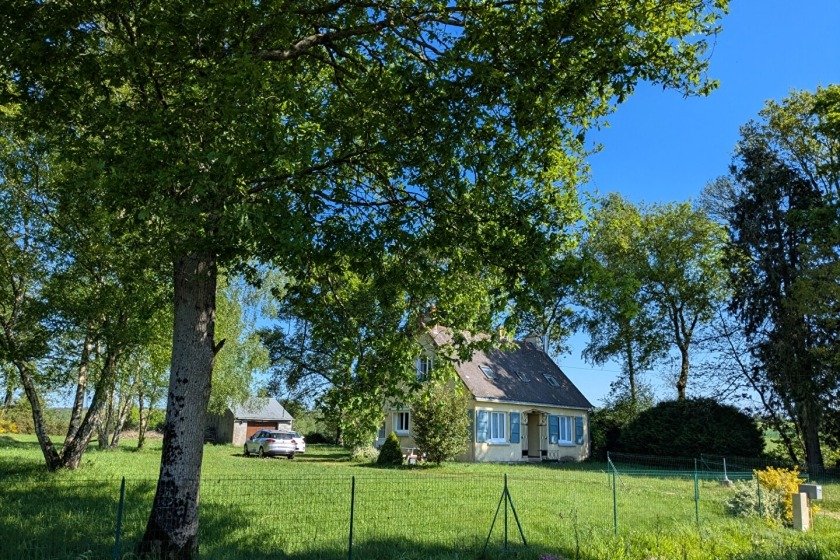 Cle - Detached Country House with Outbuilding, Lanouee, Morbihan, EUR ...