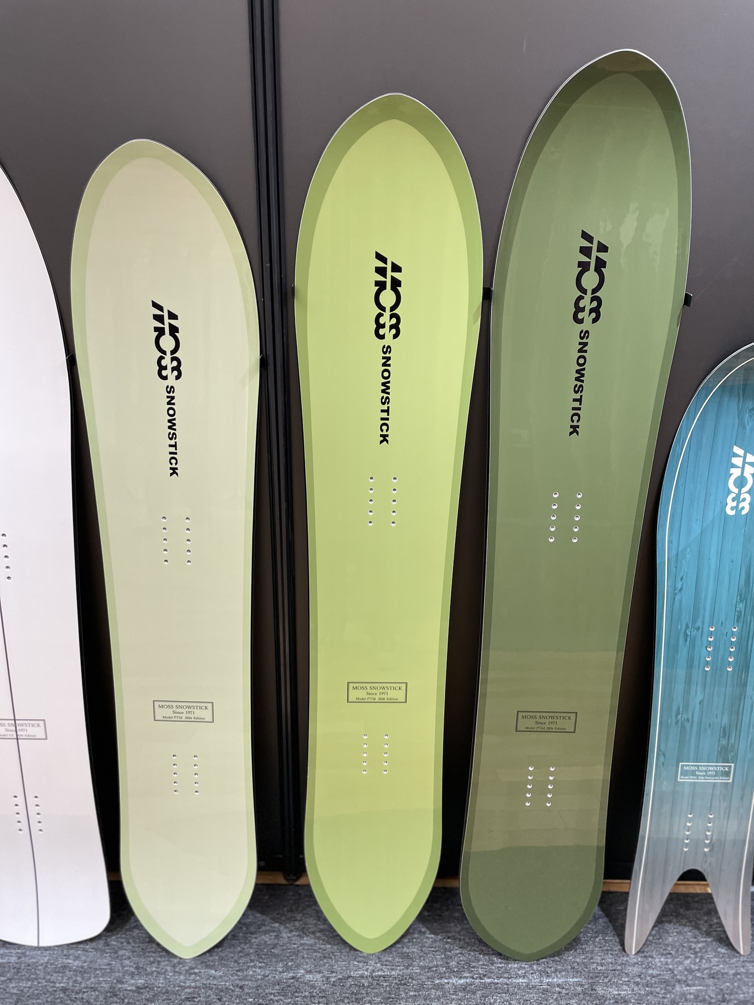 Moss Snowstick (@WeAreSnowsurfers) • Facebook