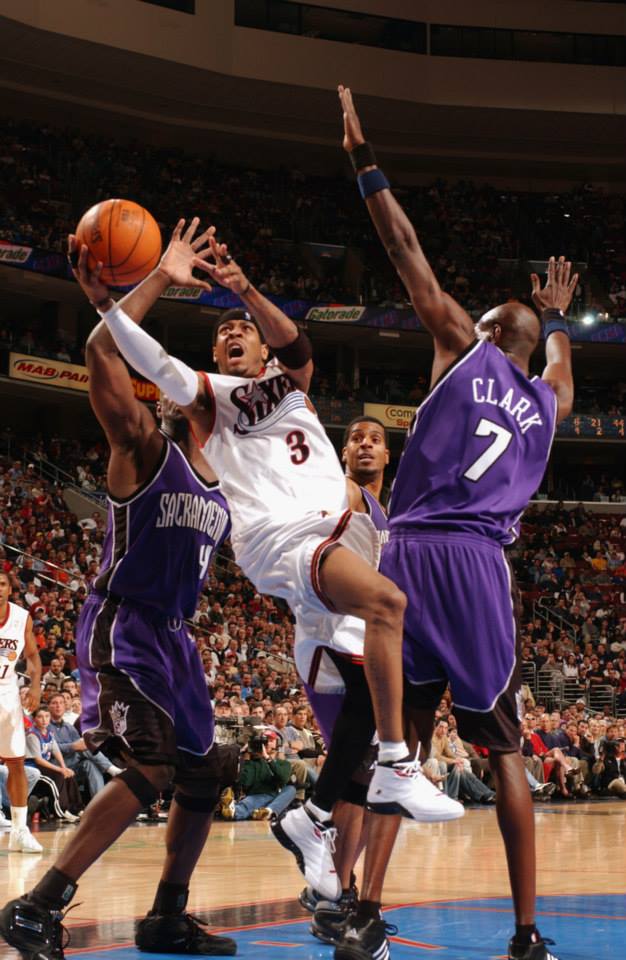 NBA - 1870109JG009_Kings_76ers PHILADELPHIA - APRIL 6: Allen